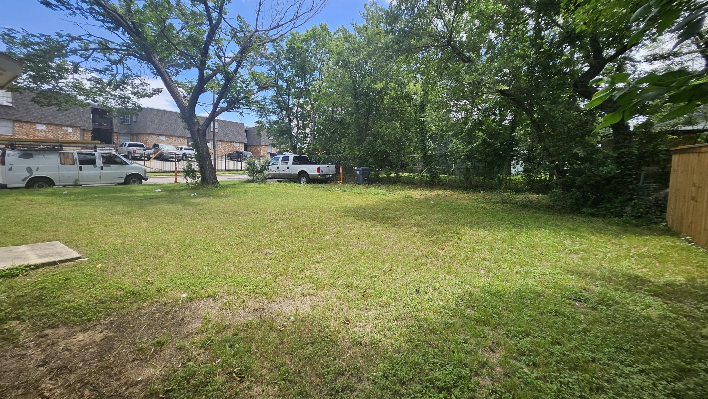 4322 Robert L Parish Sr Avenue