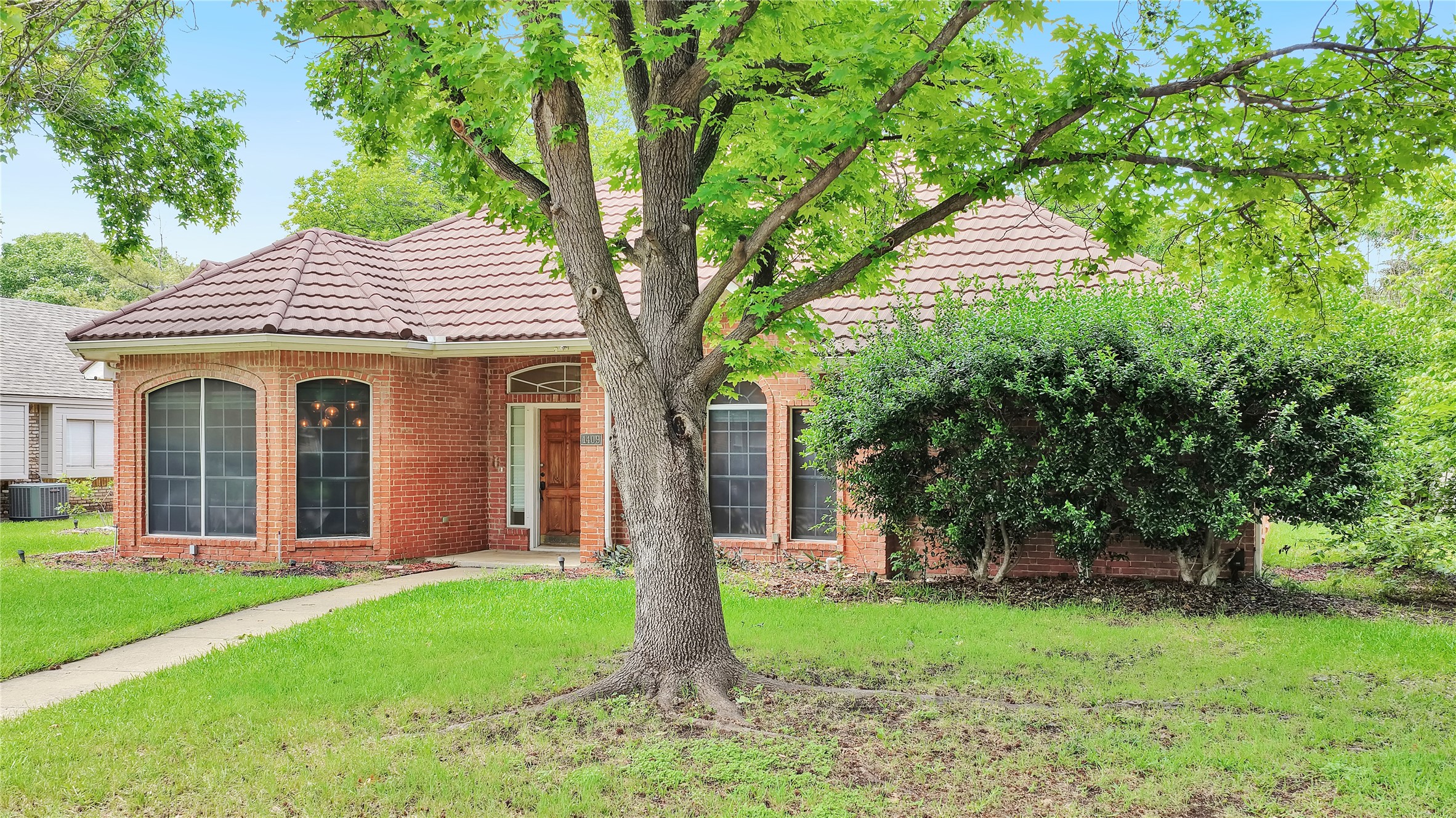1409 Nettleton Drive