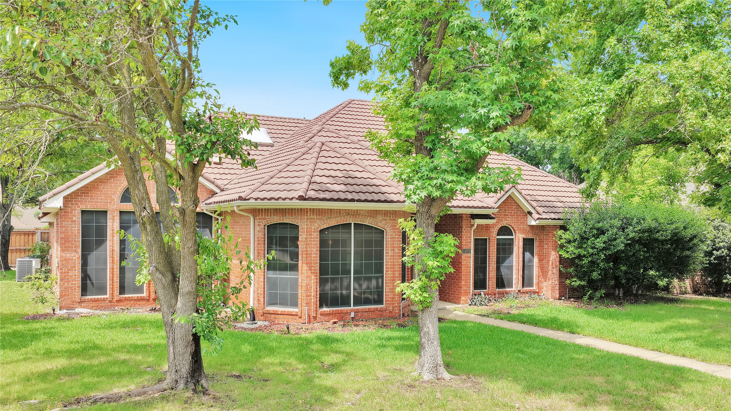 1409 Nettleton Drive