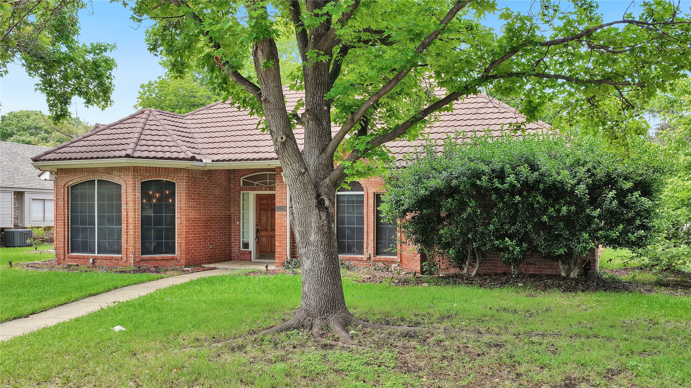 1409 Nettleton Drive