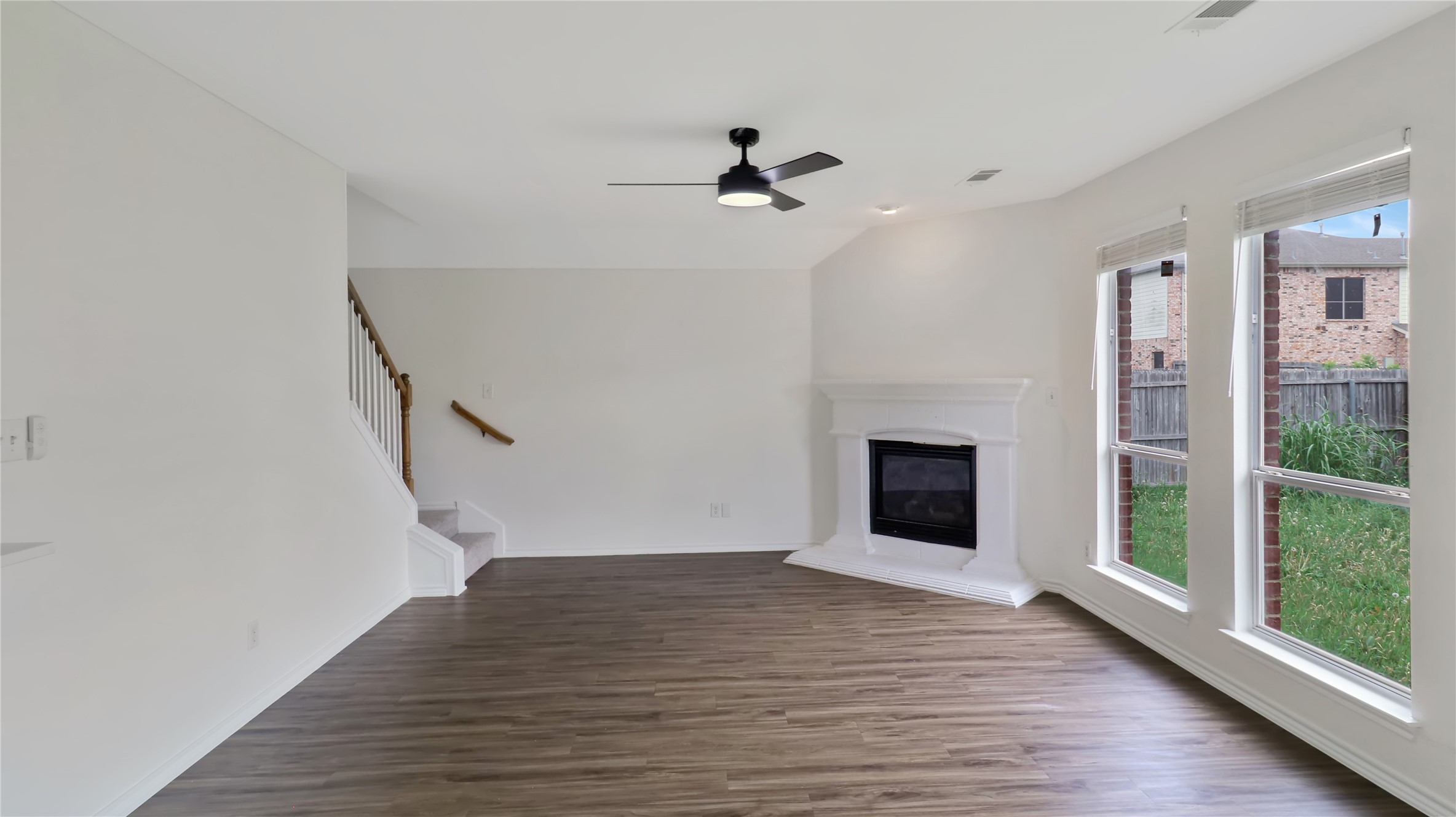 1106 Eastbrook