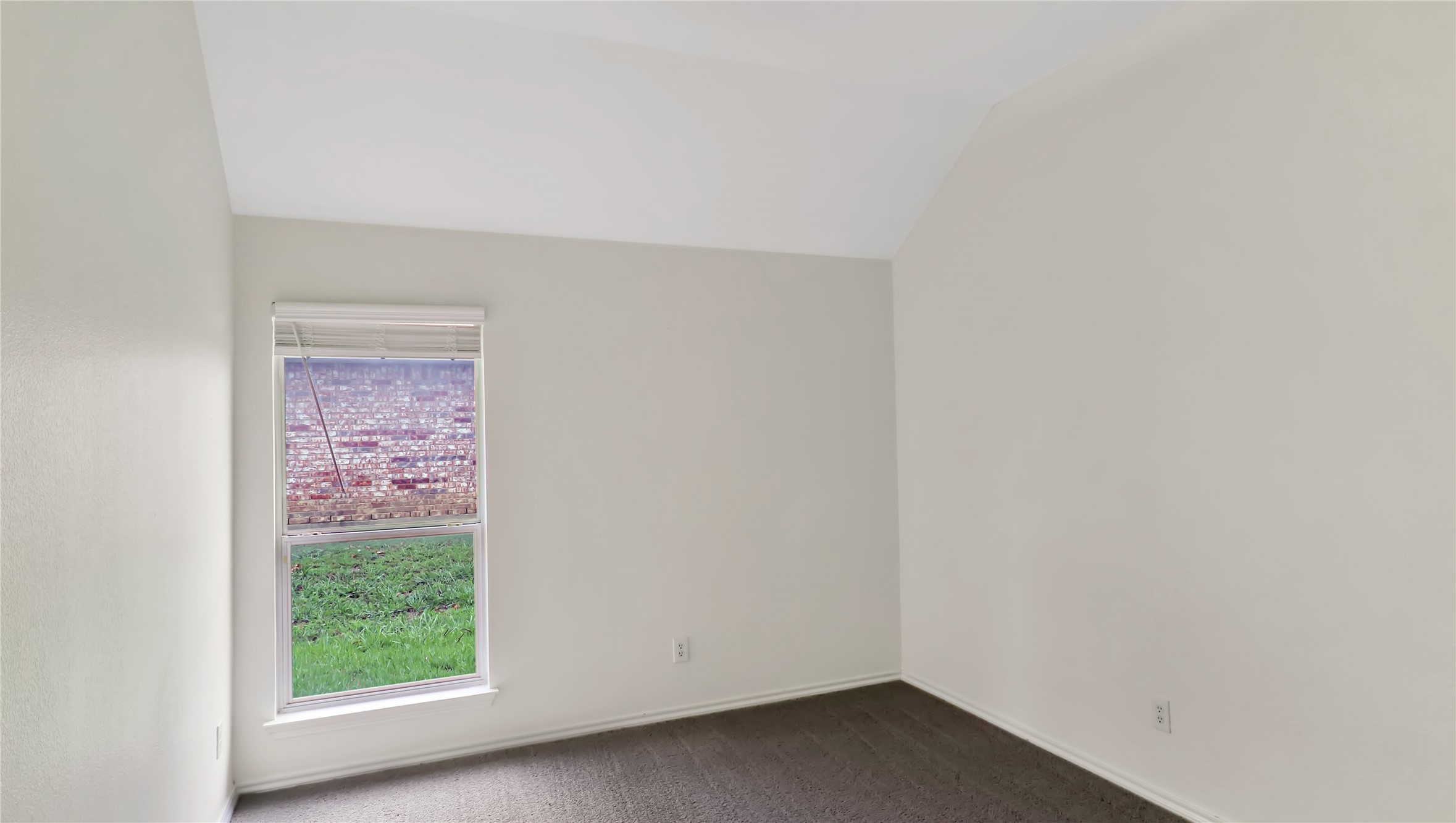 1106 Eastbrook