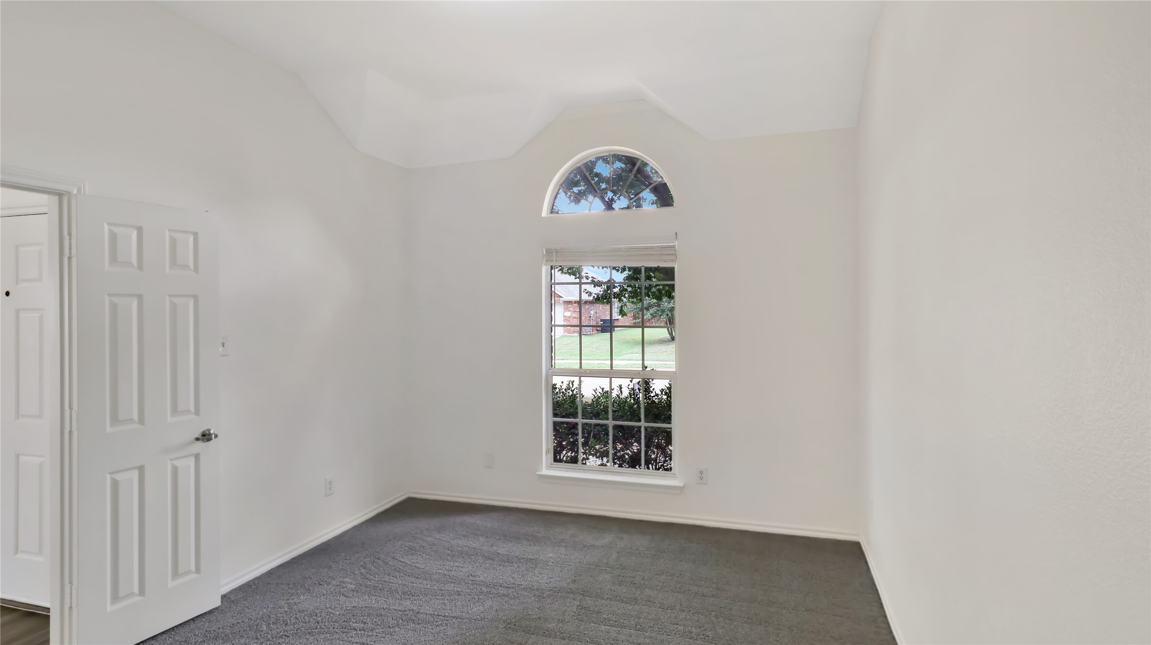 1106 Eastbrook