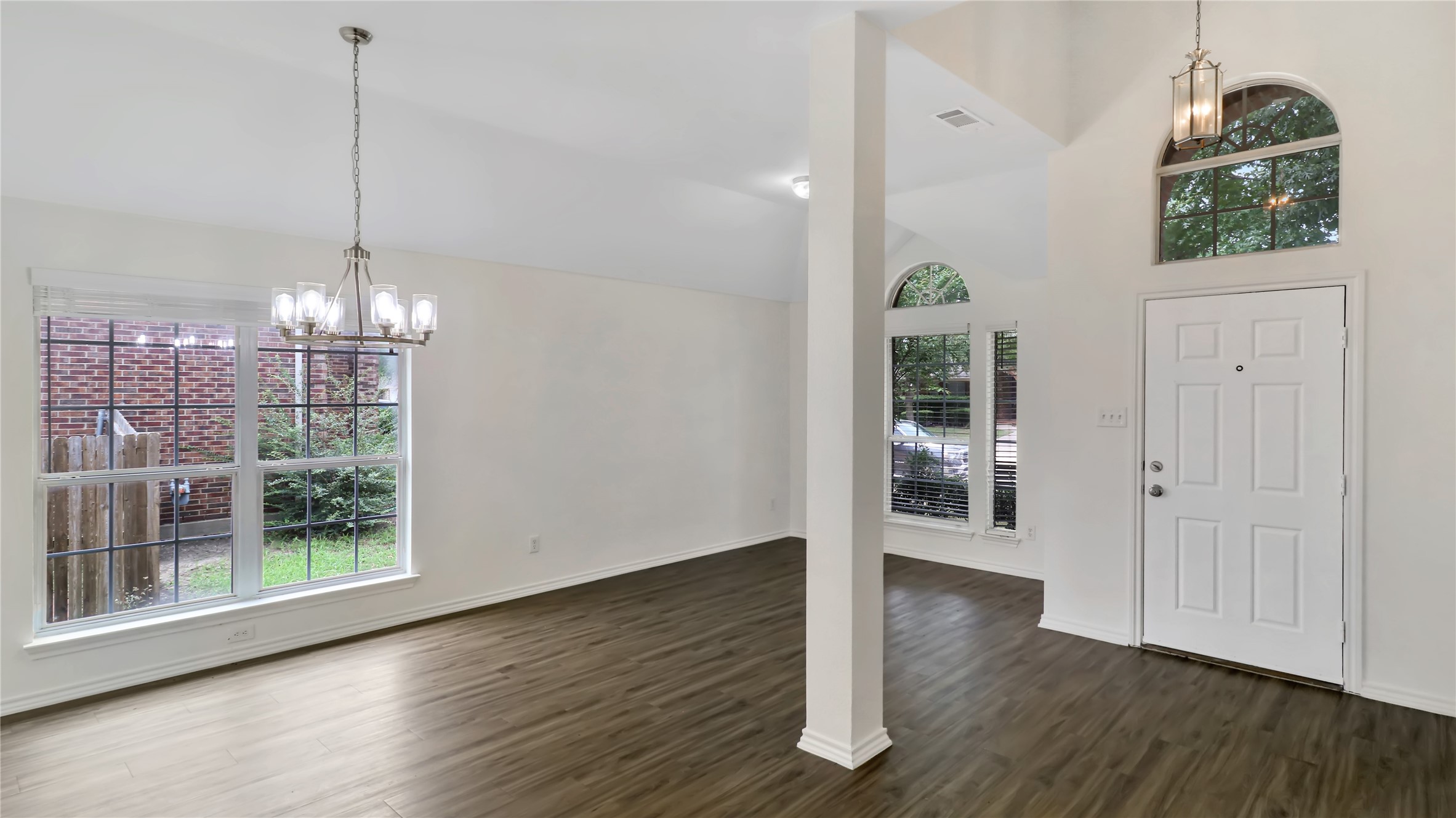 1106 Eastbrook