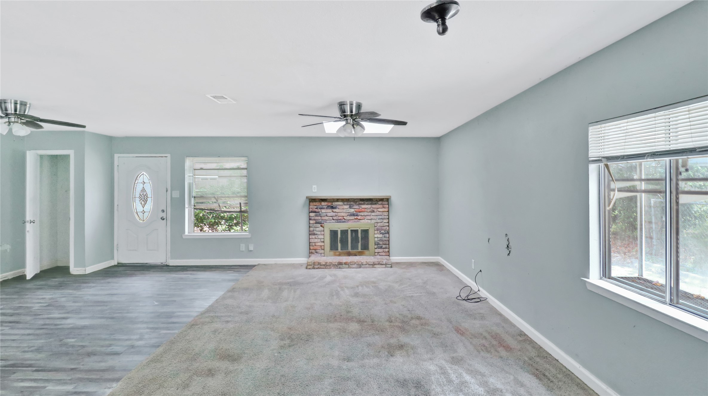 318 E Stark Road