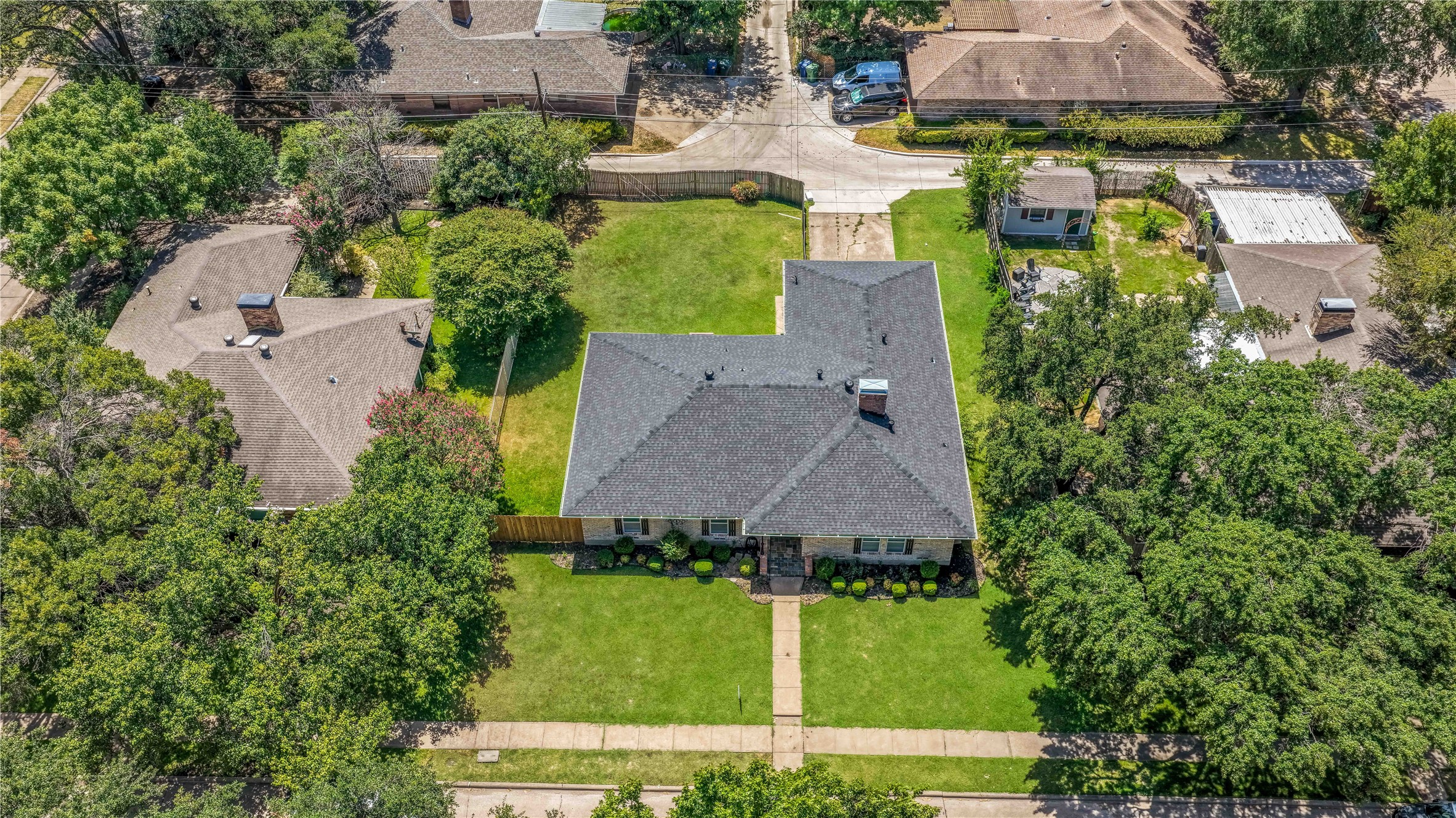 1526 Charleston Drive