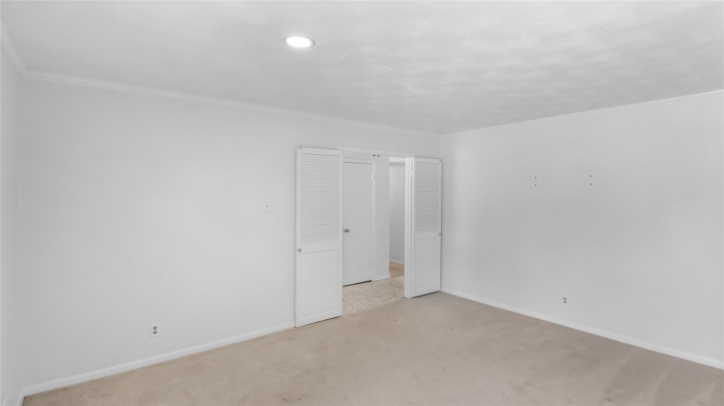 1526 Charleston Drive