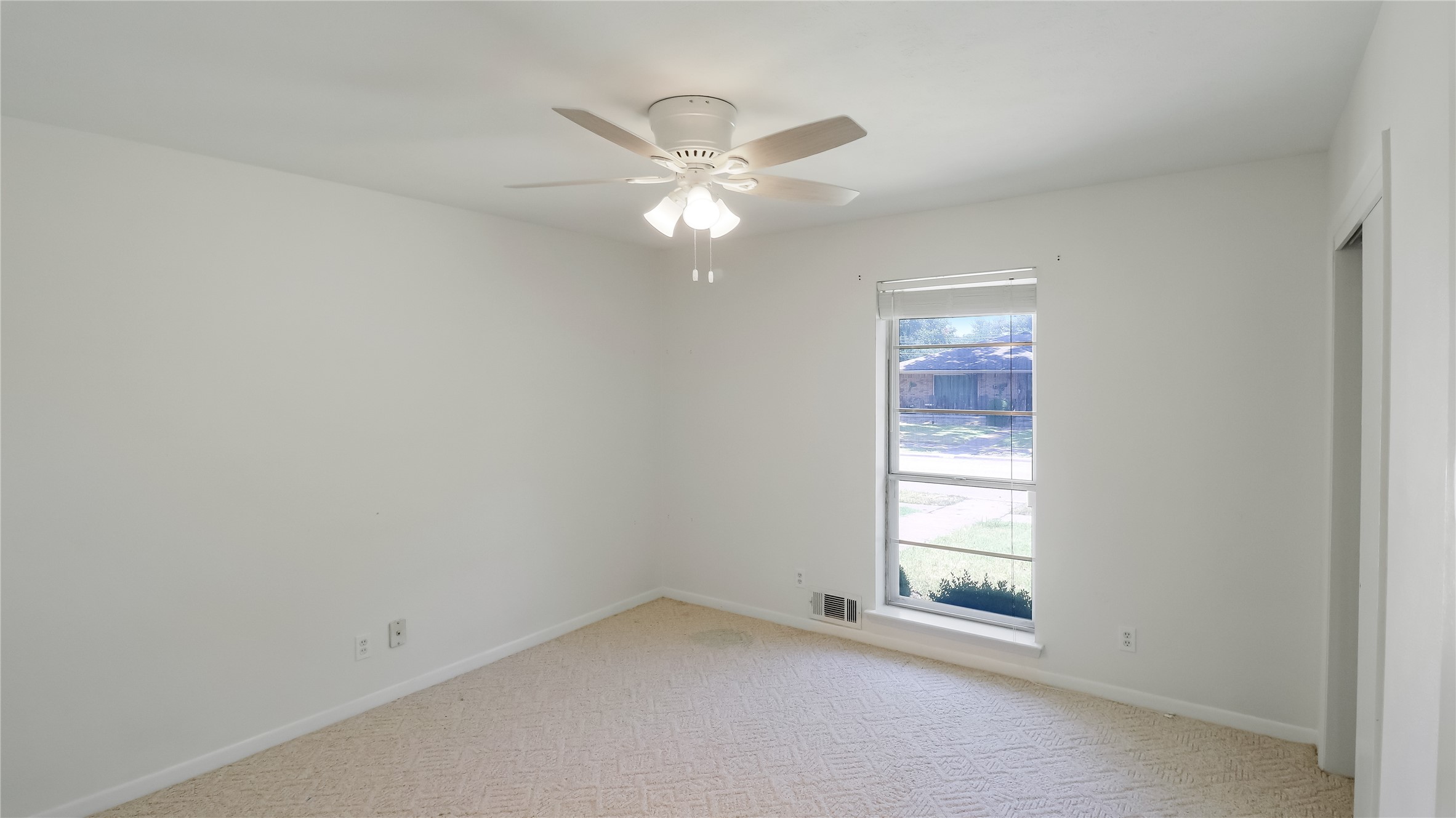 1526 Charleston Drive