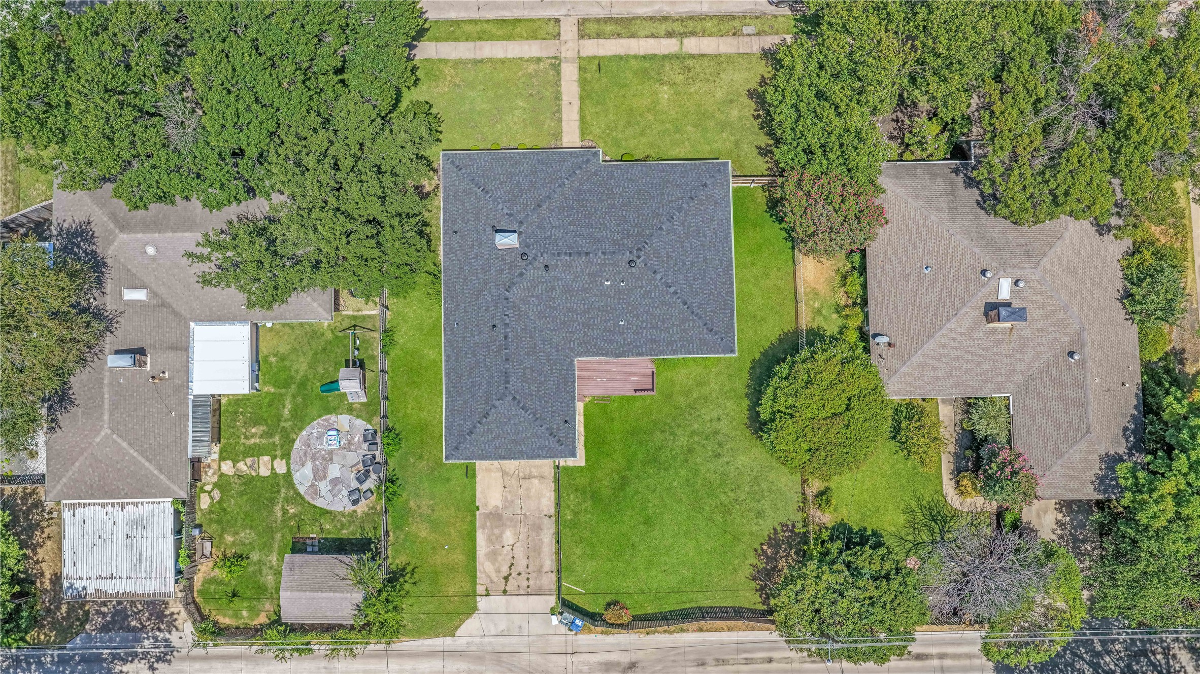 1526 Charleston Drive