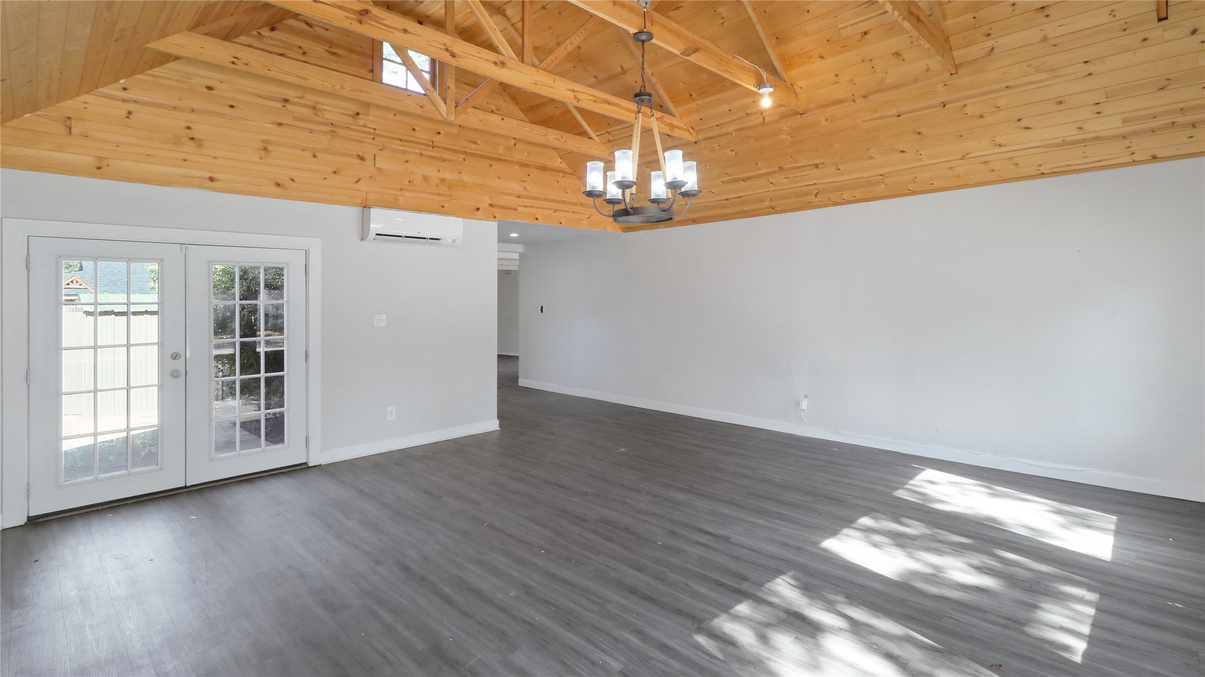 813 Chaparral Court