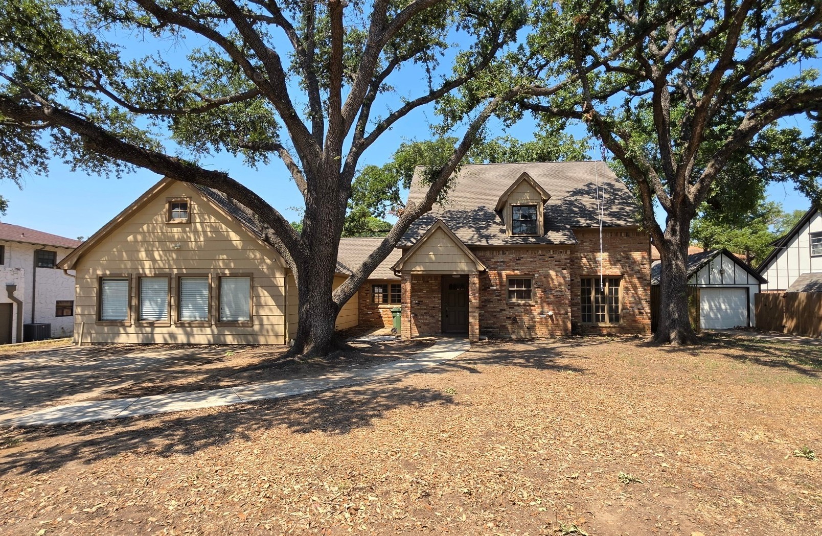 813 Chaparral Court