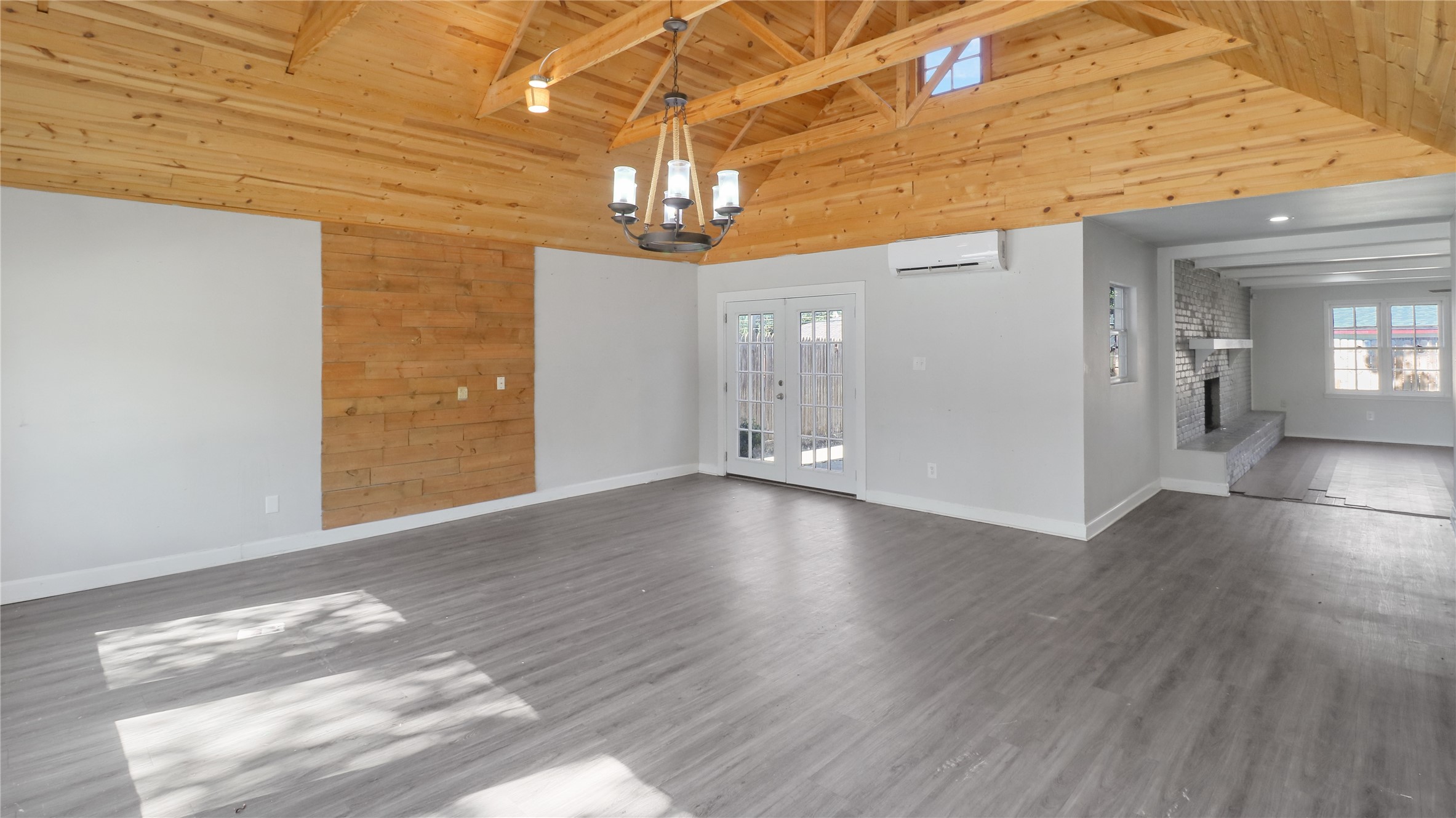 813 Chaparral Court