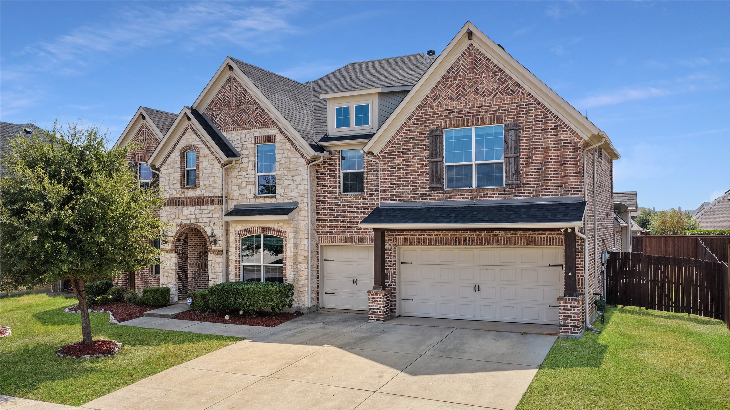 2224 Hideaway Pointe Drive