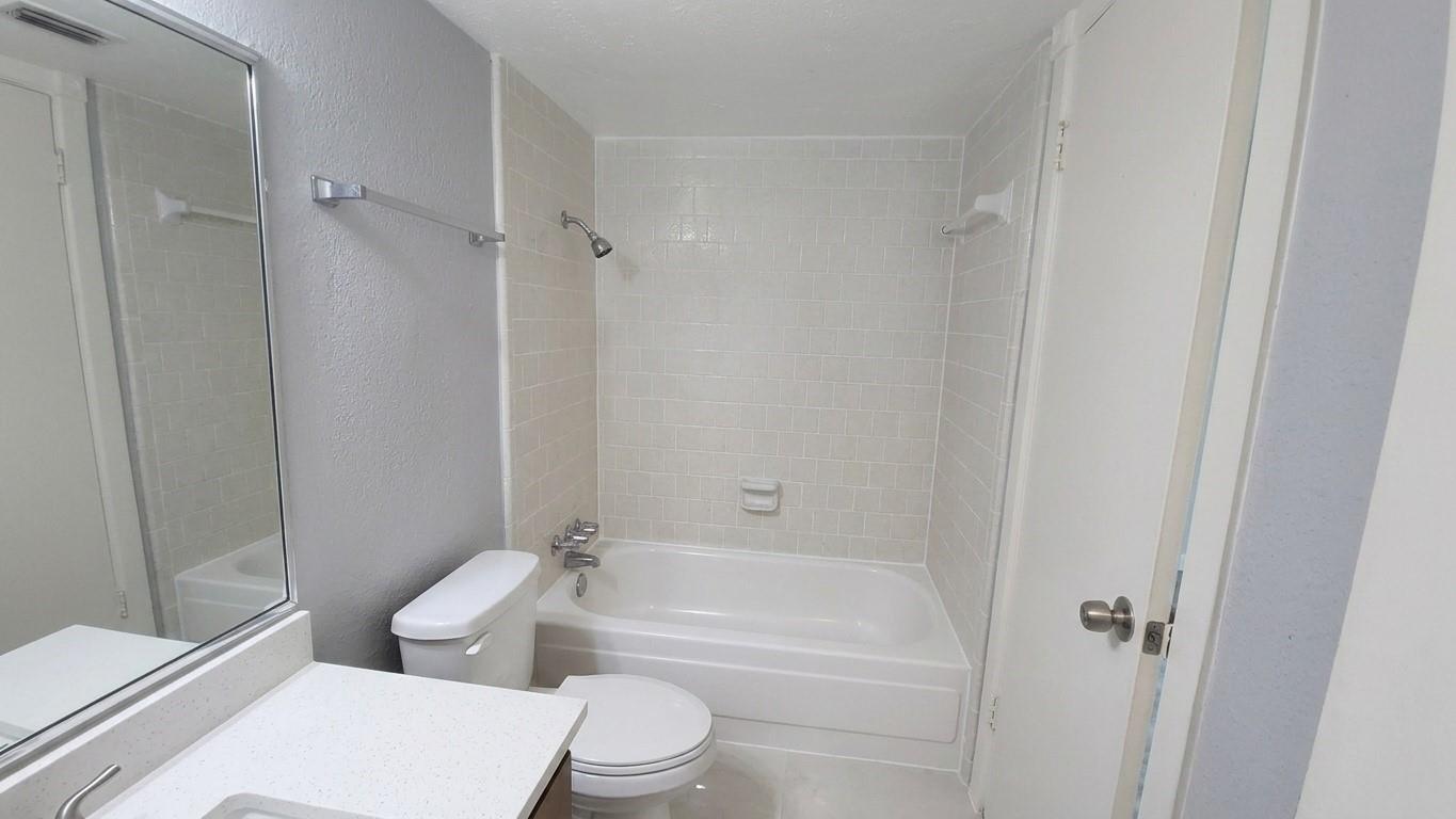 5710 Easthampton Drive # C