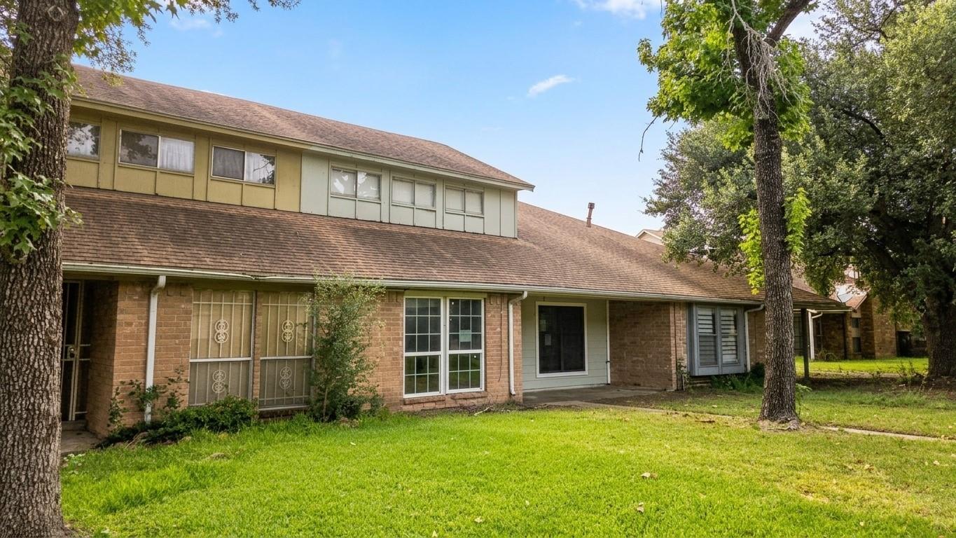 5710 Easthampton Drive # C