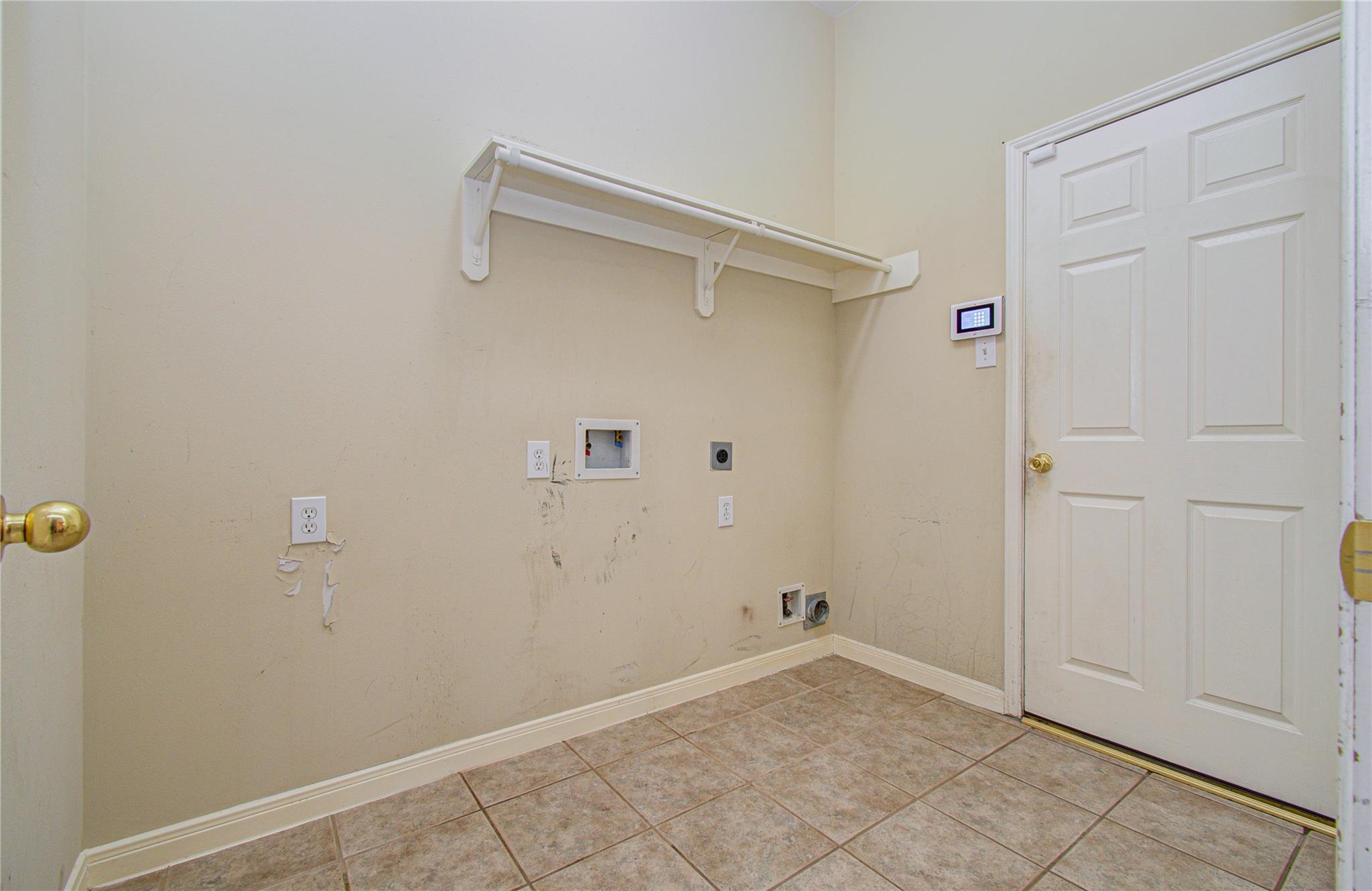 7006 Hot Creek Trace