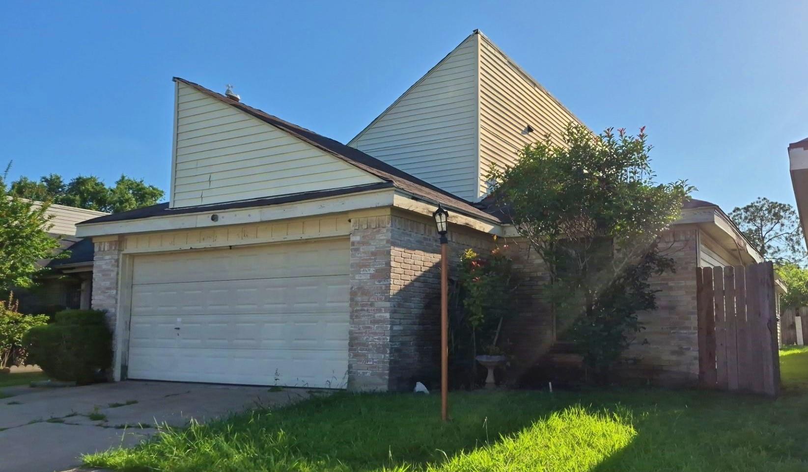 6118 Linnhaven Drive