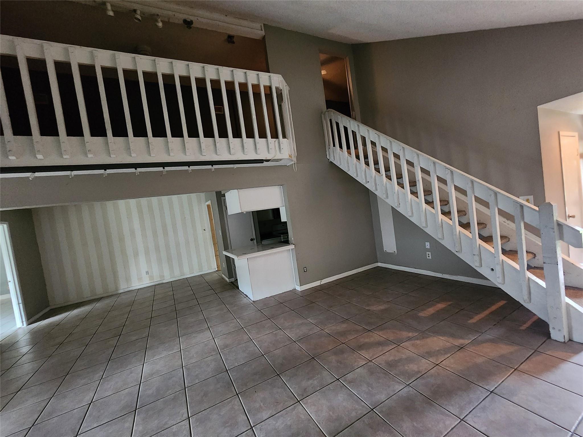 6118 Linnhaven Drive