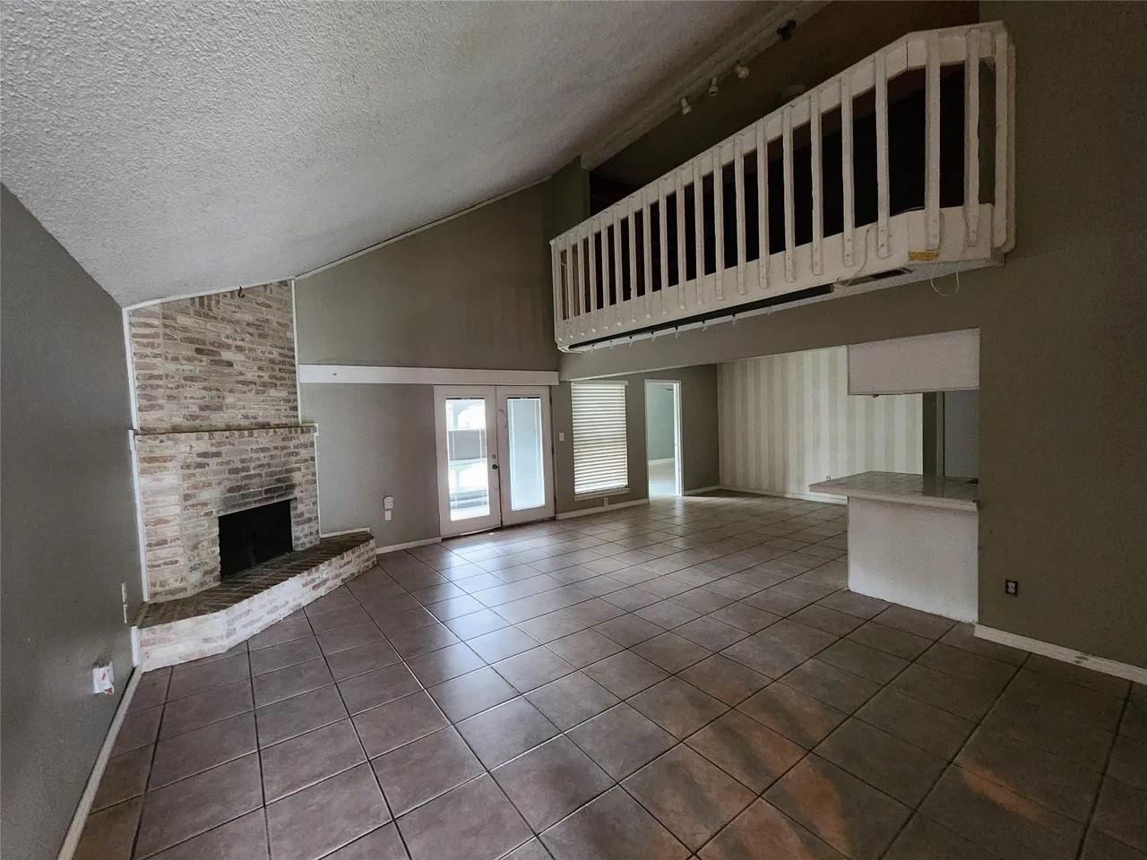 6118 Linnhaven Drive