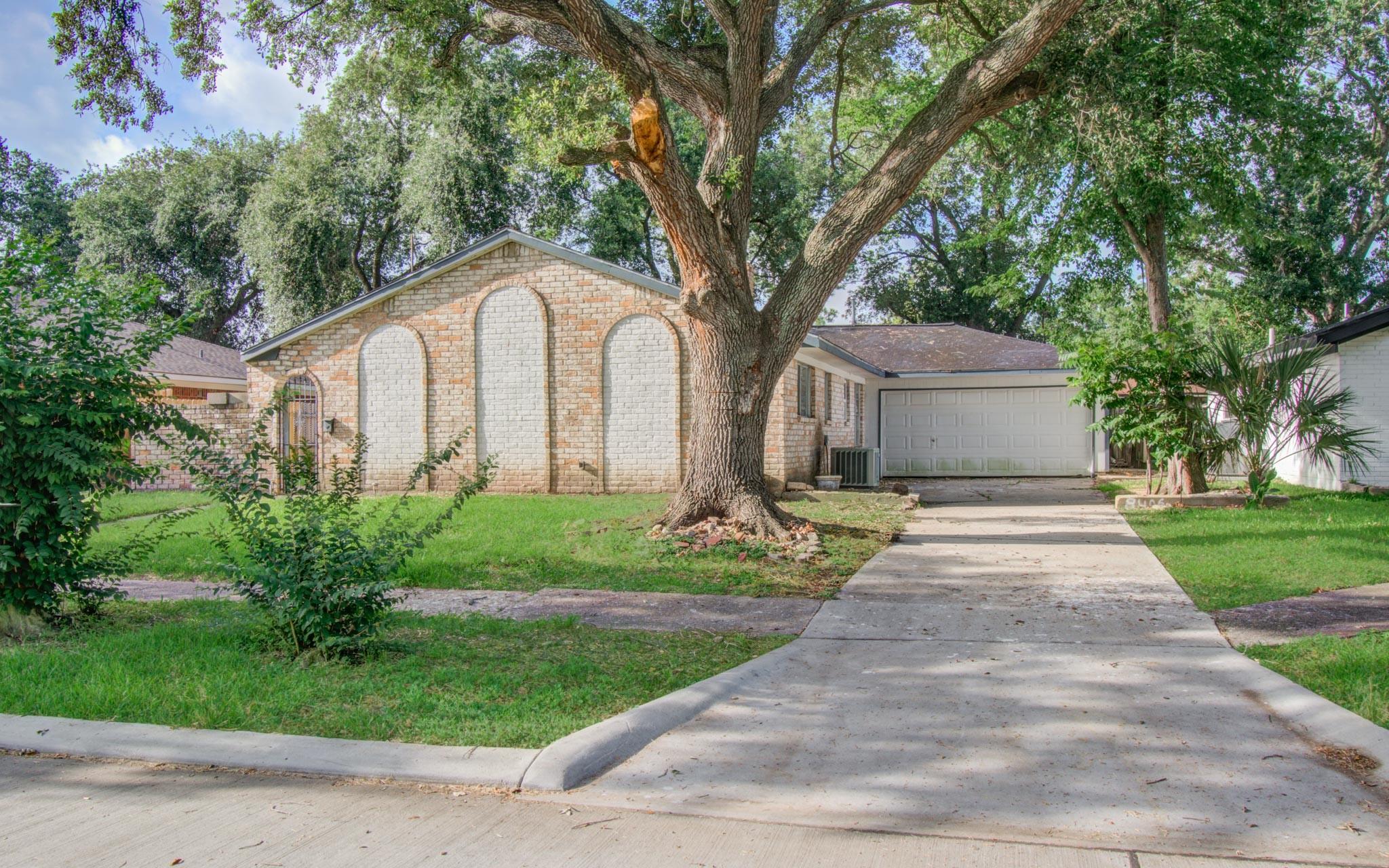 8406 Beechaven Road