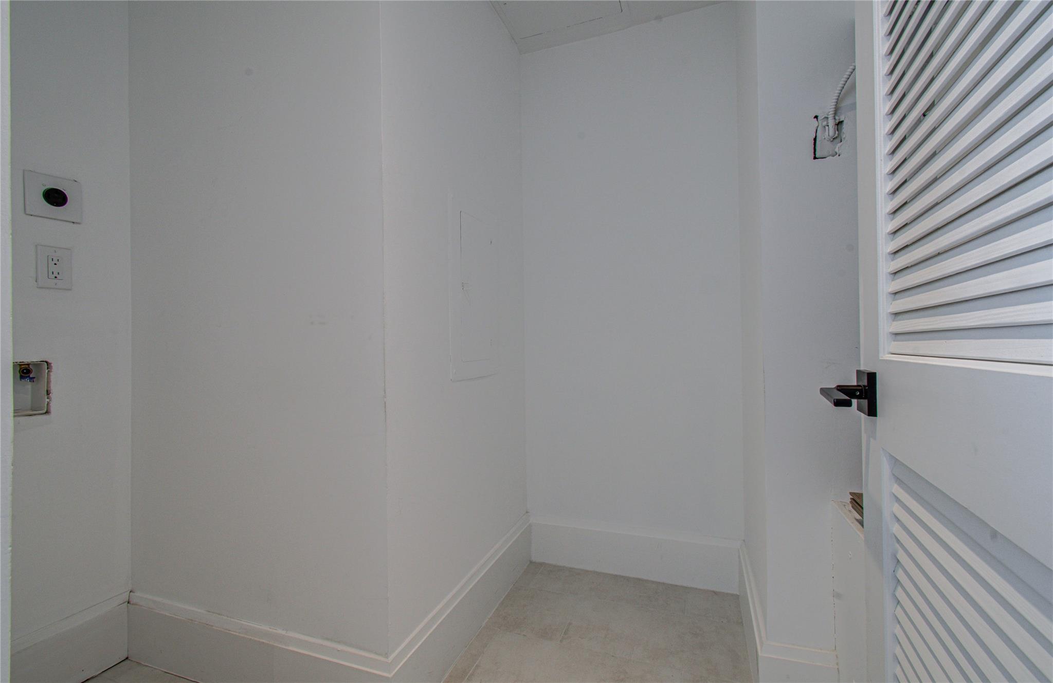 1701 Hermann Drive # 20D