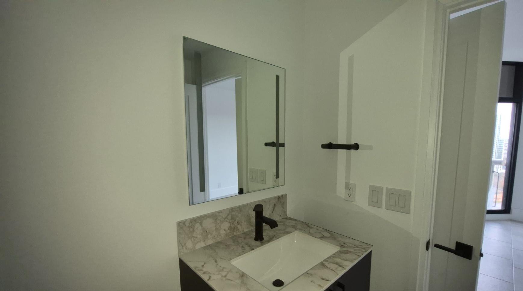 1701 Hermann Drive # 20D