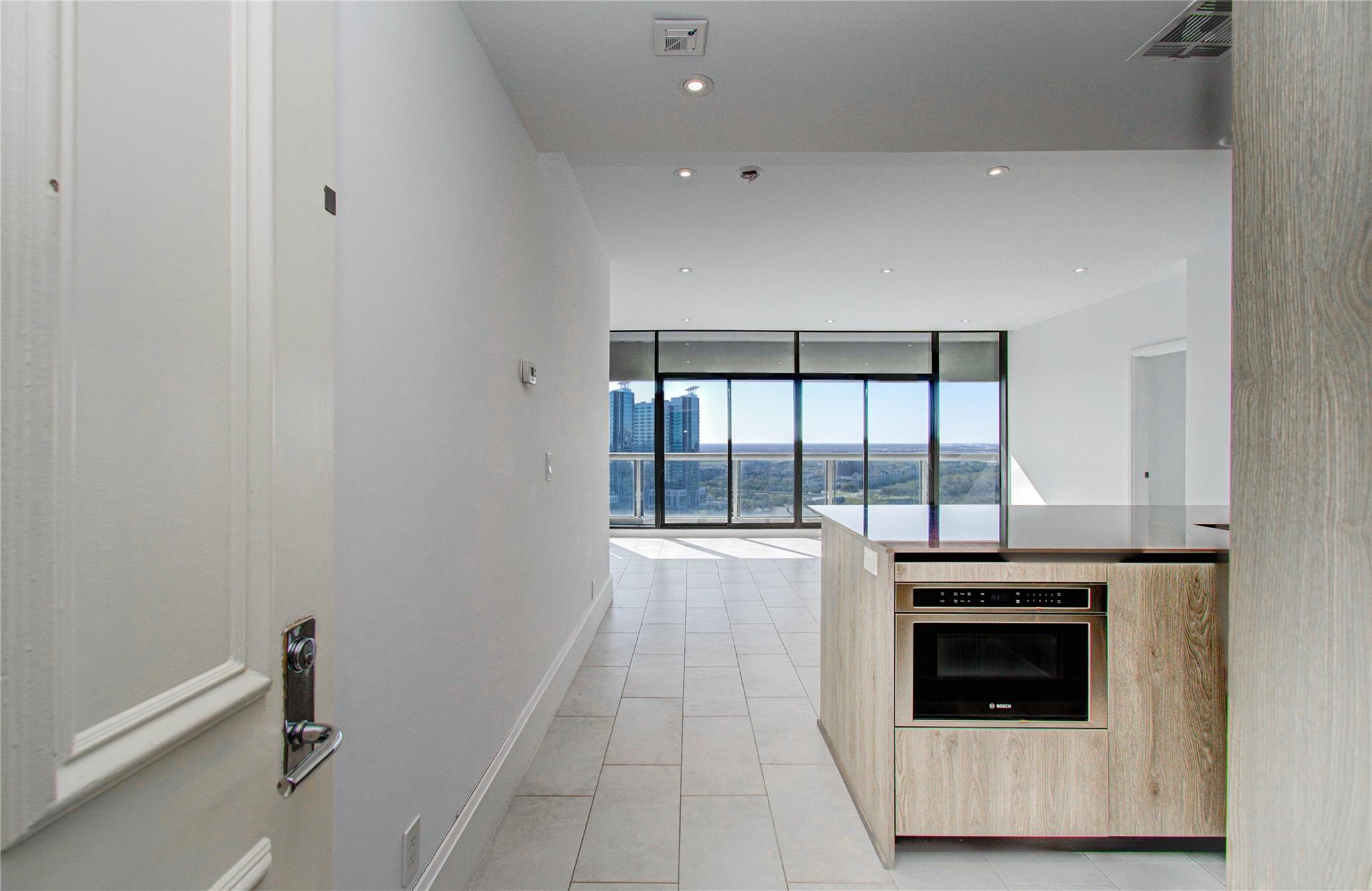 1701 Hermann Drive # 20D