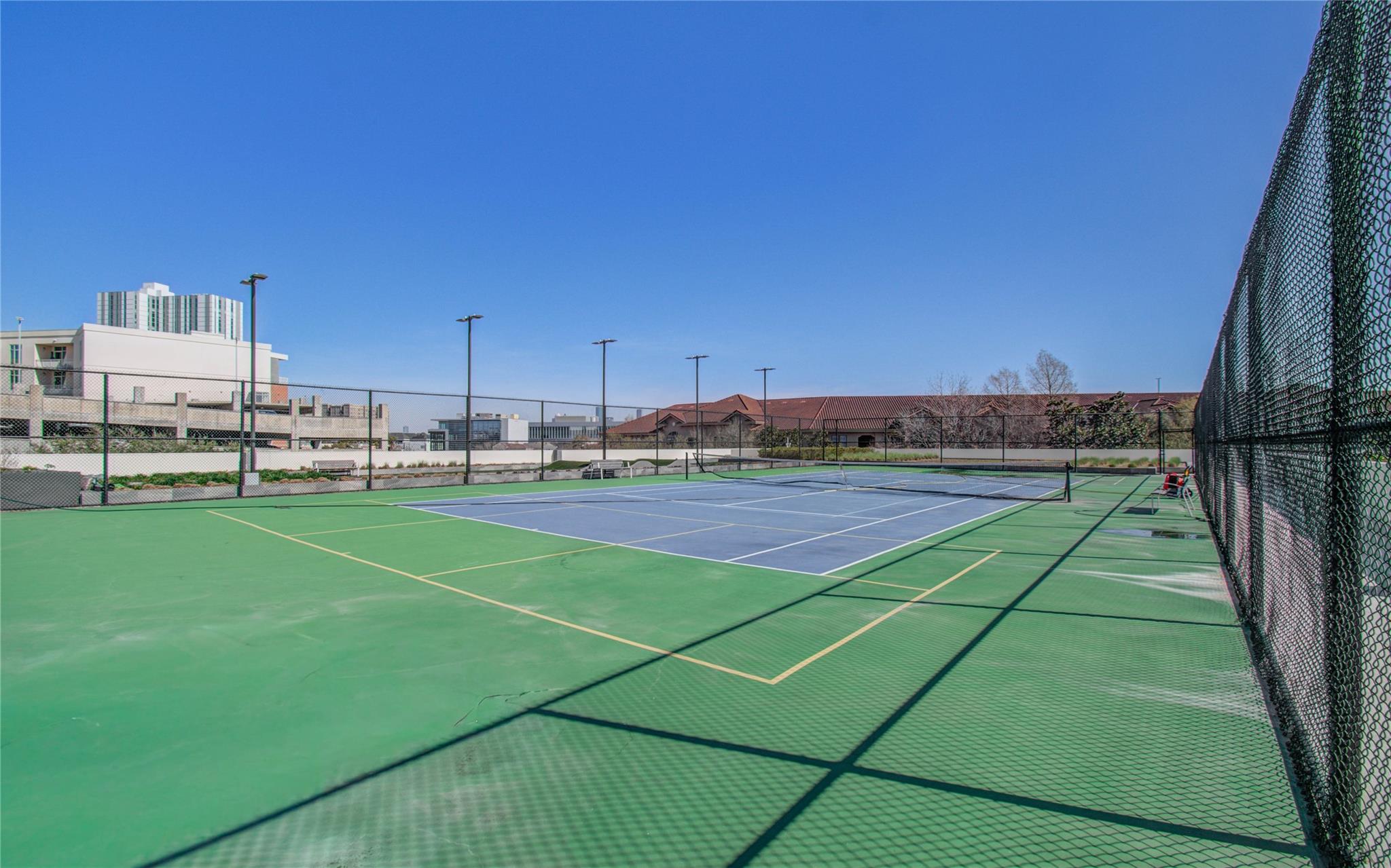 1701 Hermann Drive # 20D