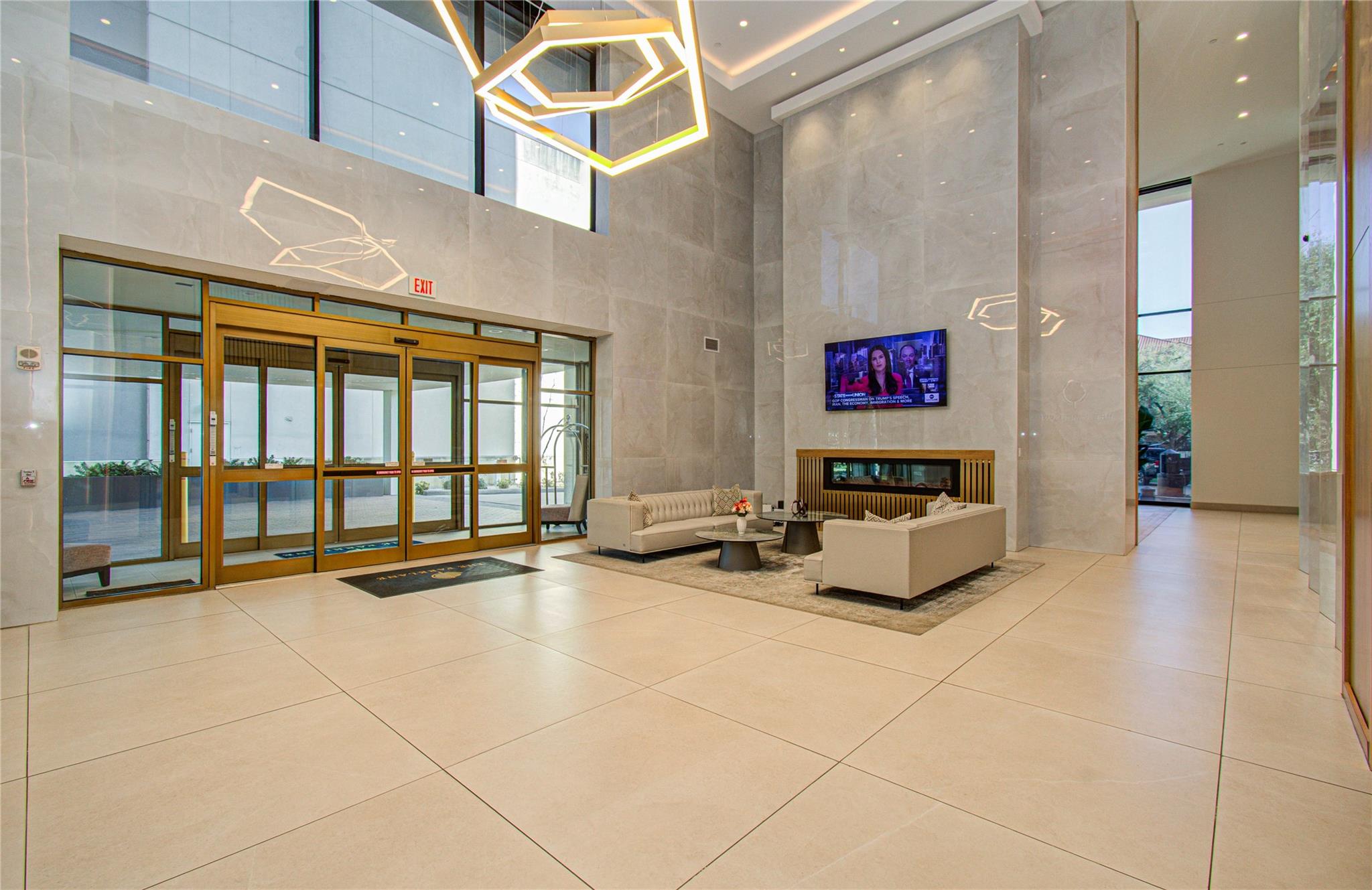 1701 Hermann Drive # 20D