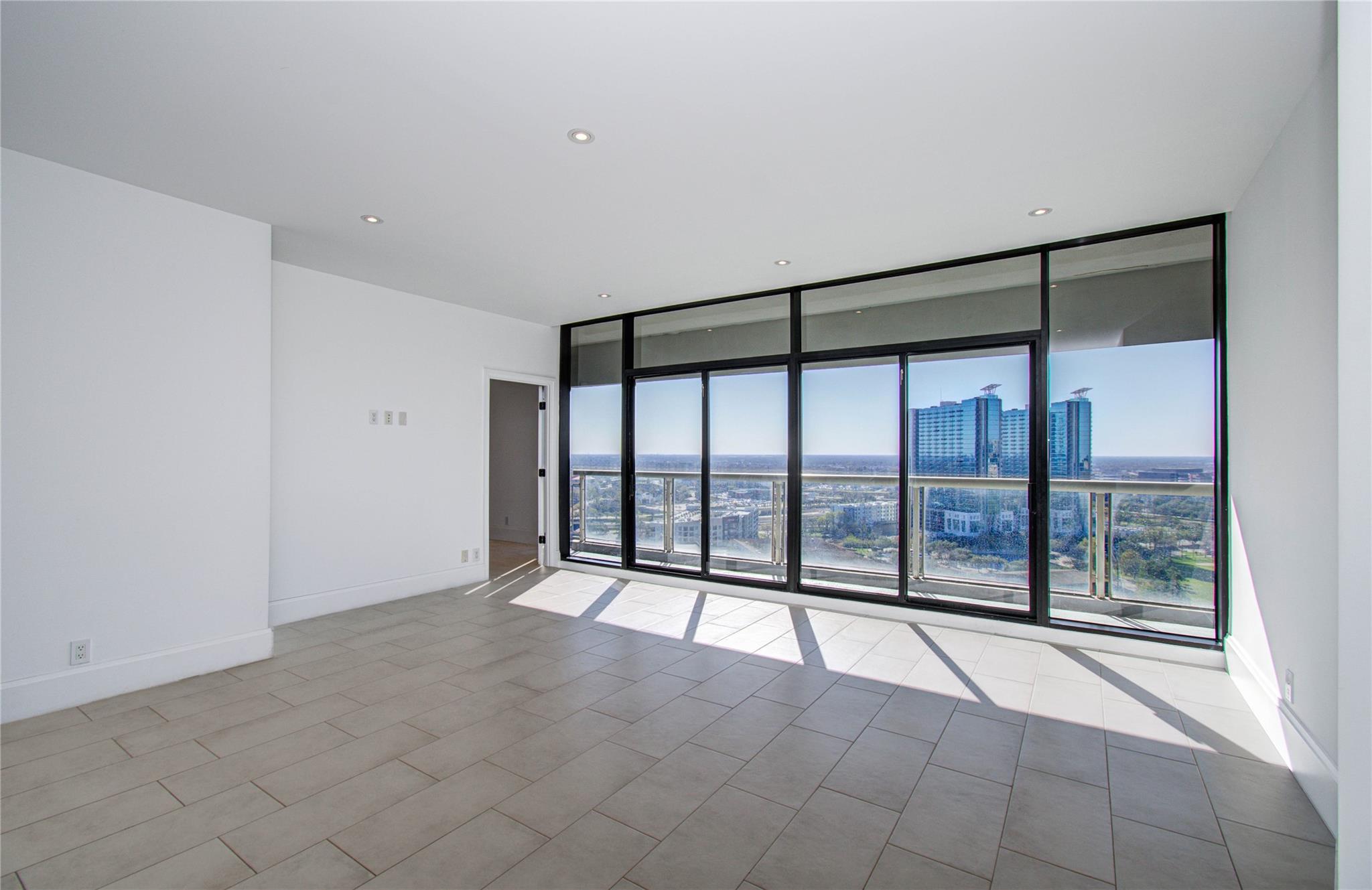 1701 Hermann Drive # 20D