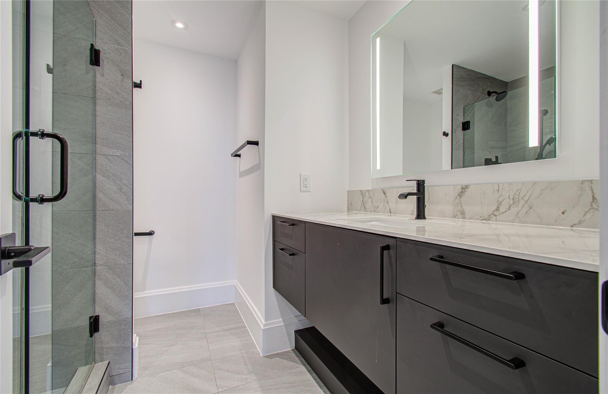 1701 Hermann Drive # 20D