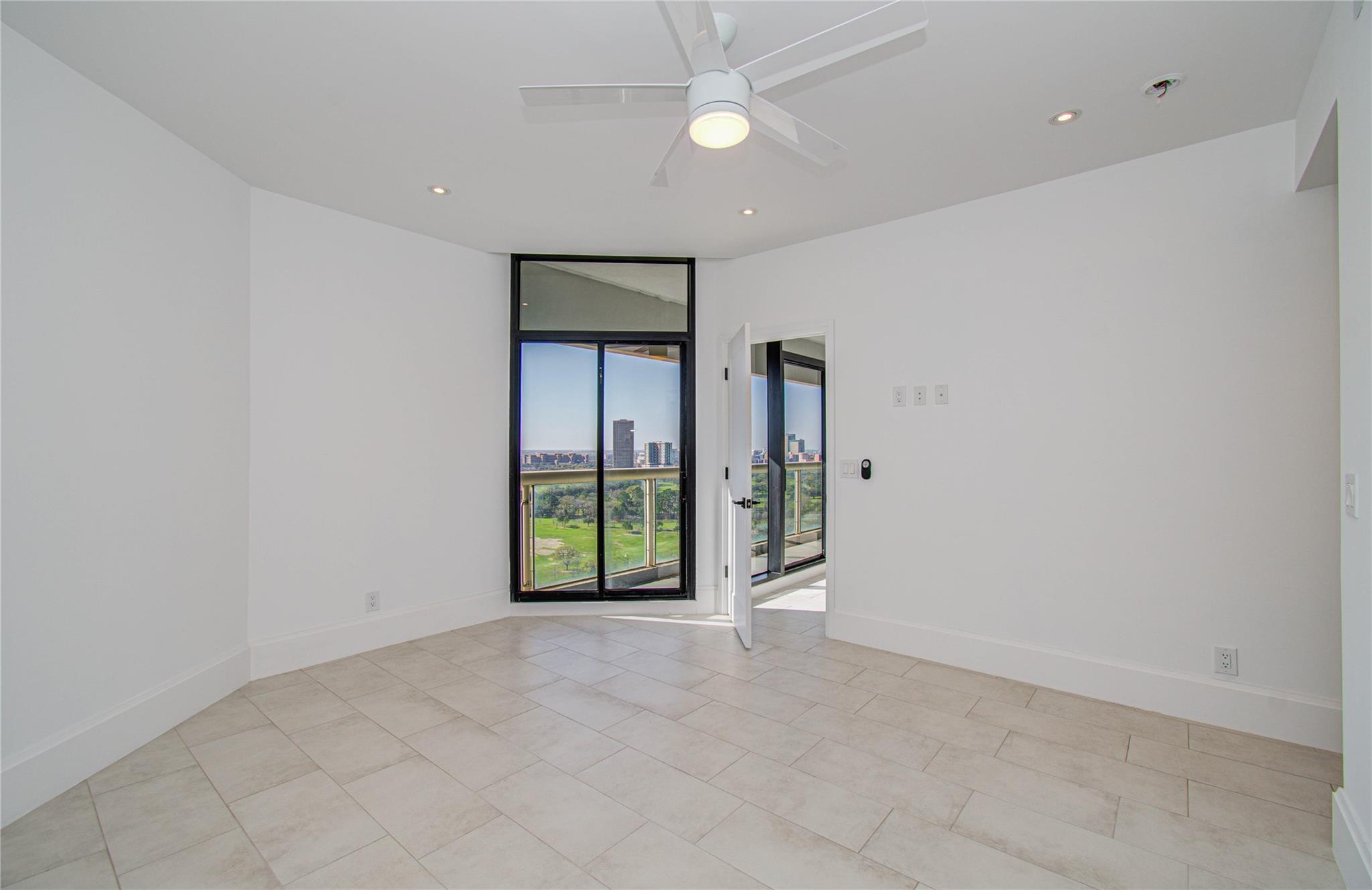 1701 Hermann Drive # 20D