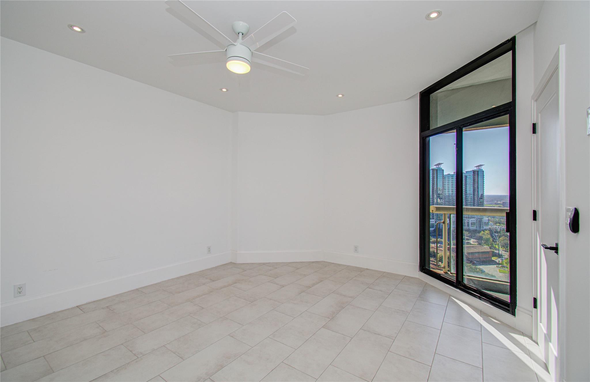 1701 Hermann Drive # 20D