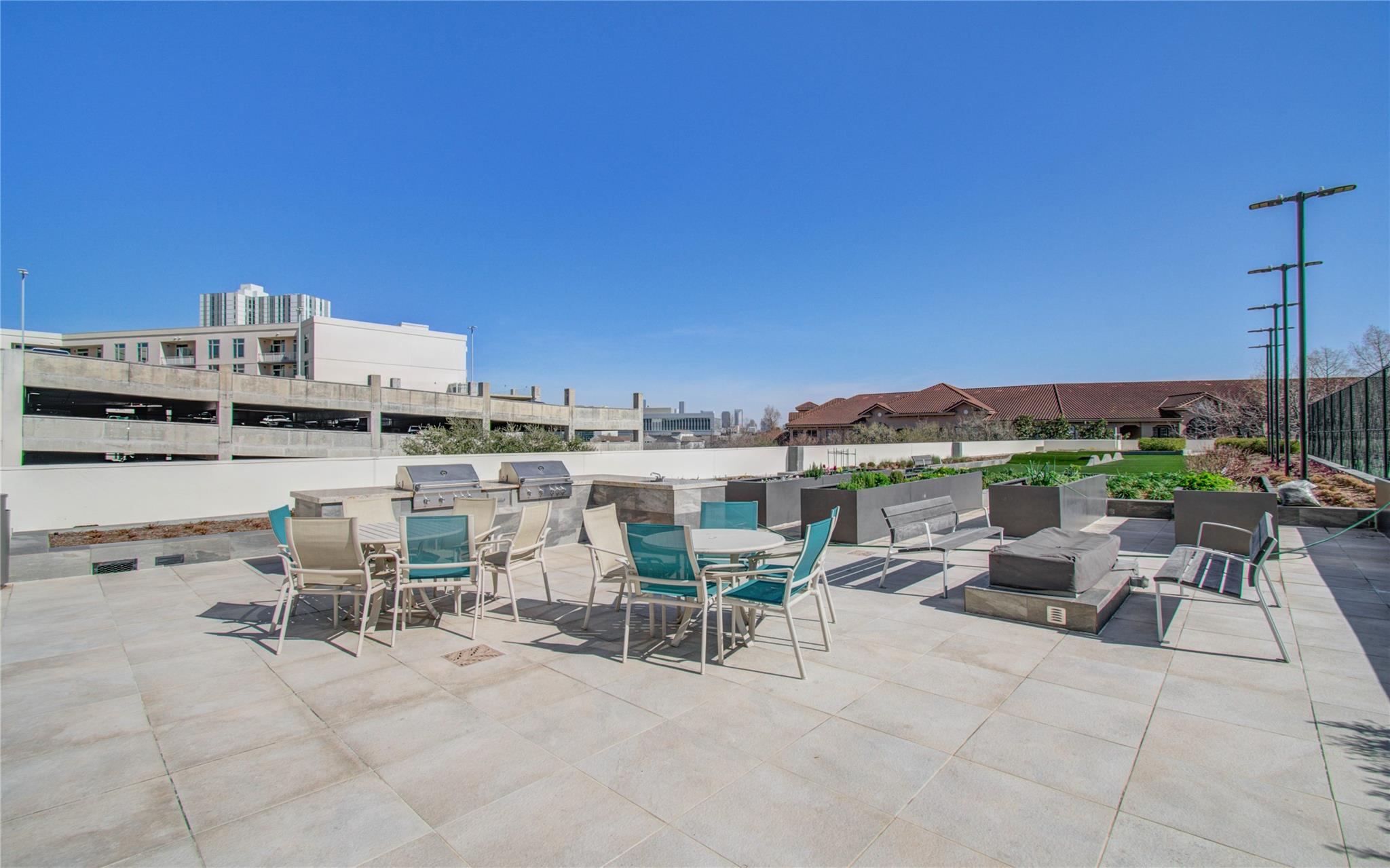 1701 Hermann Drive # 20D