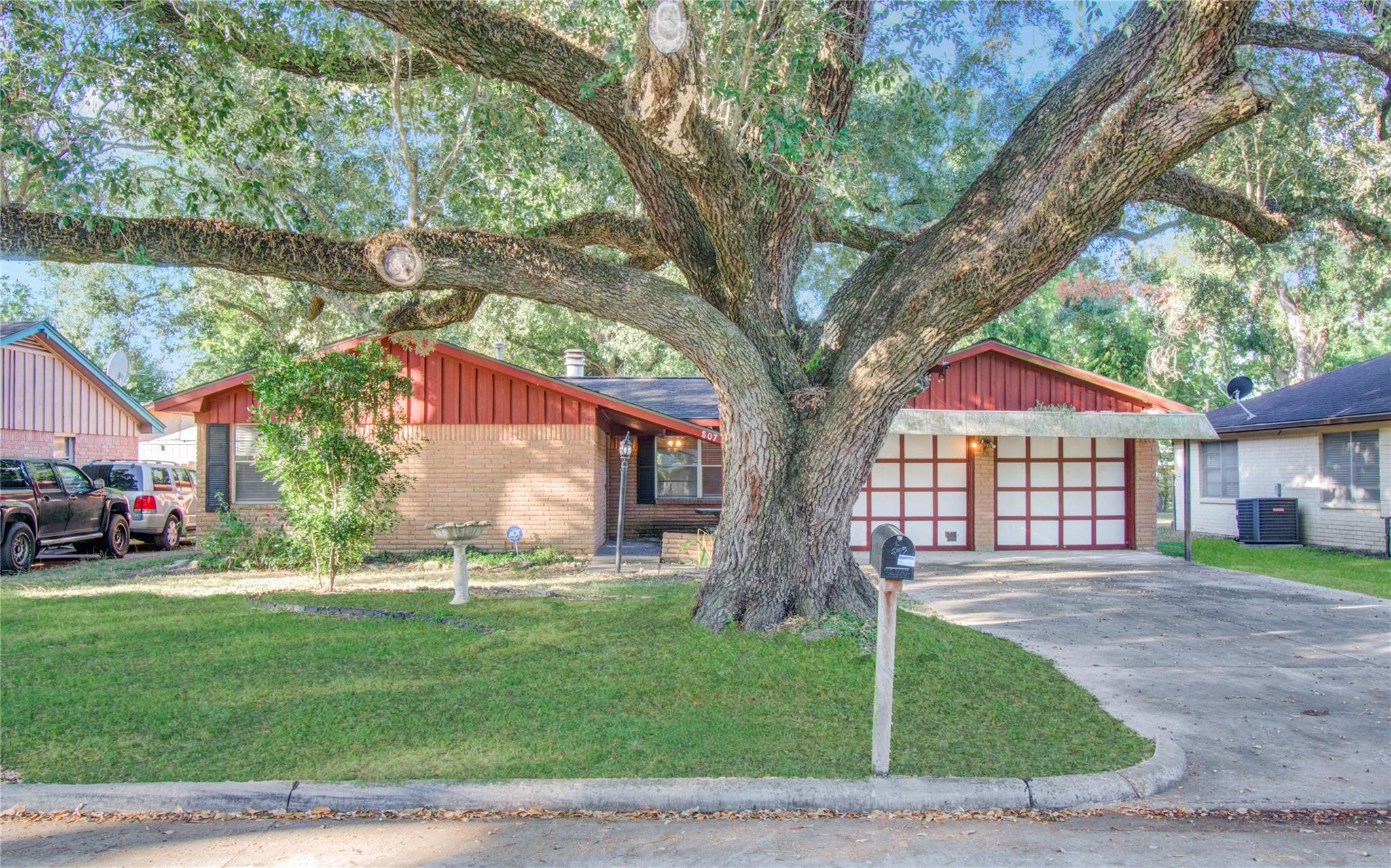 807 Golf Court