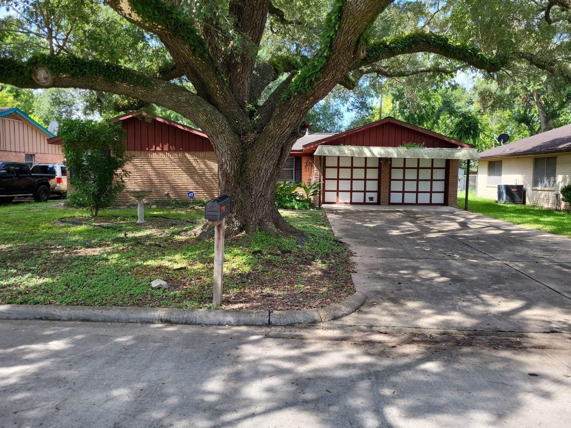 807 Golf Court
