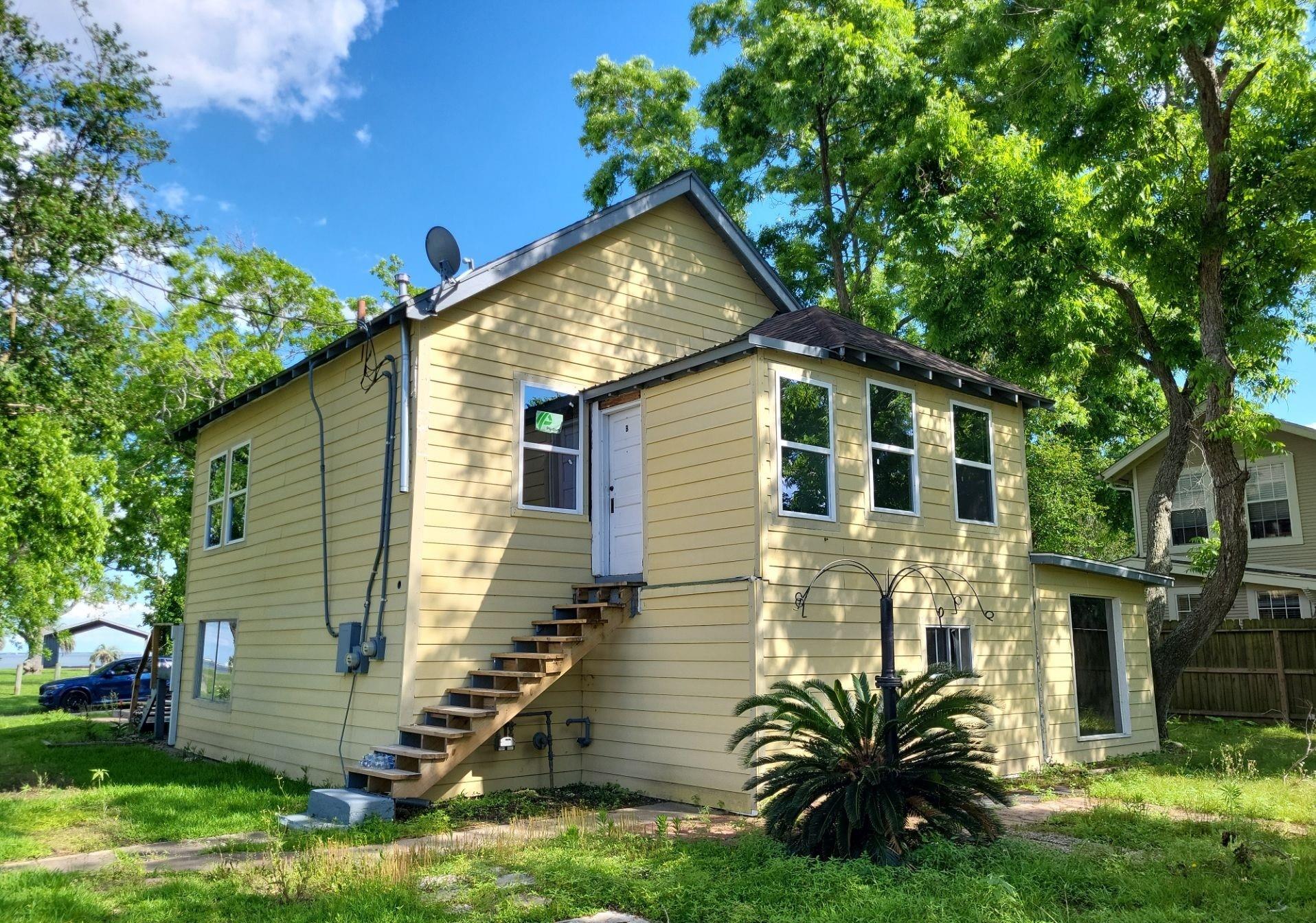 1015 N Bayshore Drive
