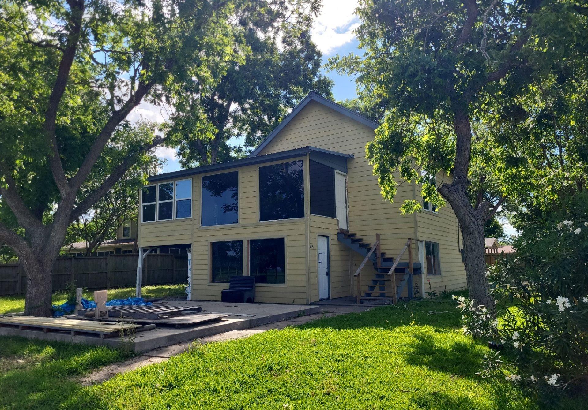 1015 N Bayshore Drive