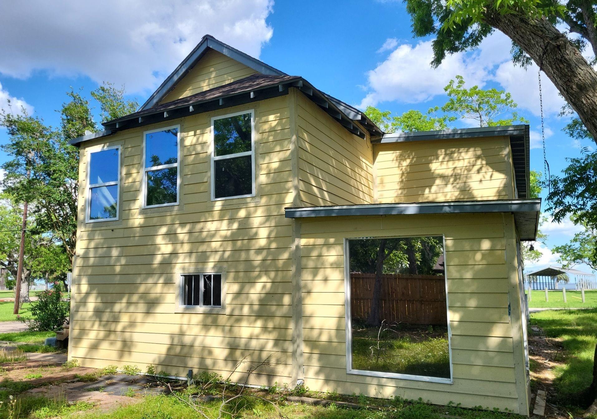 1015 N Bayshore Drive