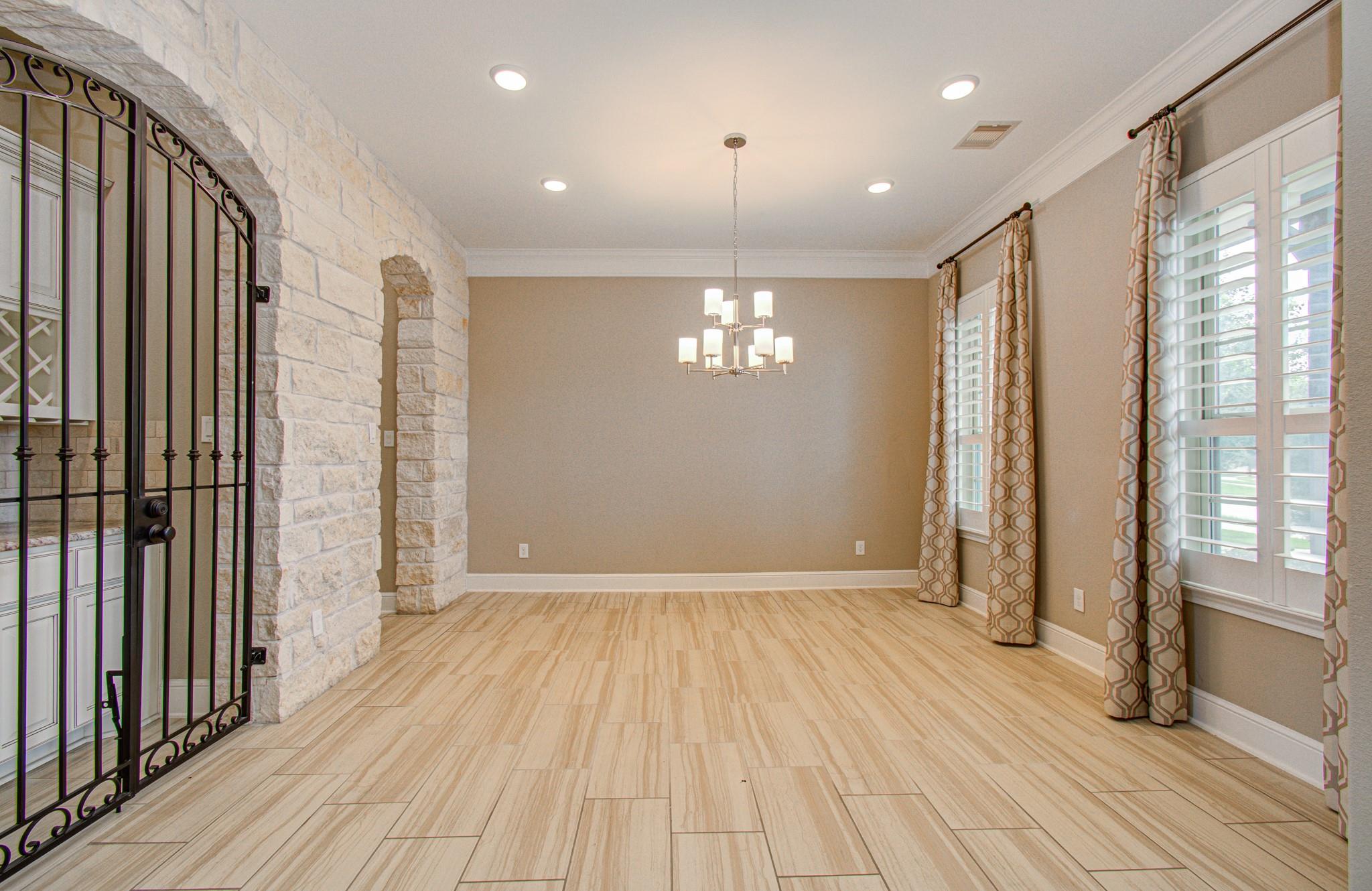 2726 Kingston Bluff Lane
