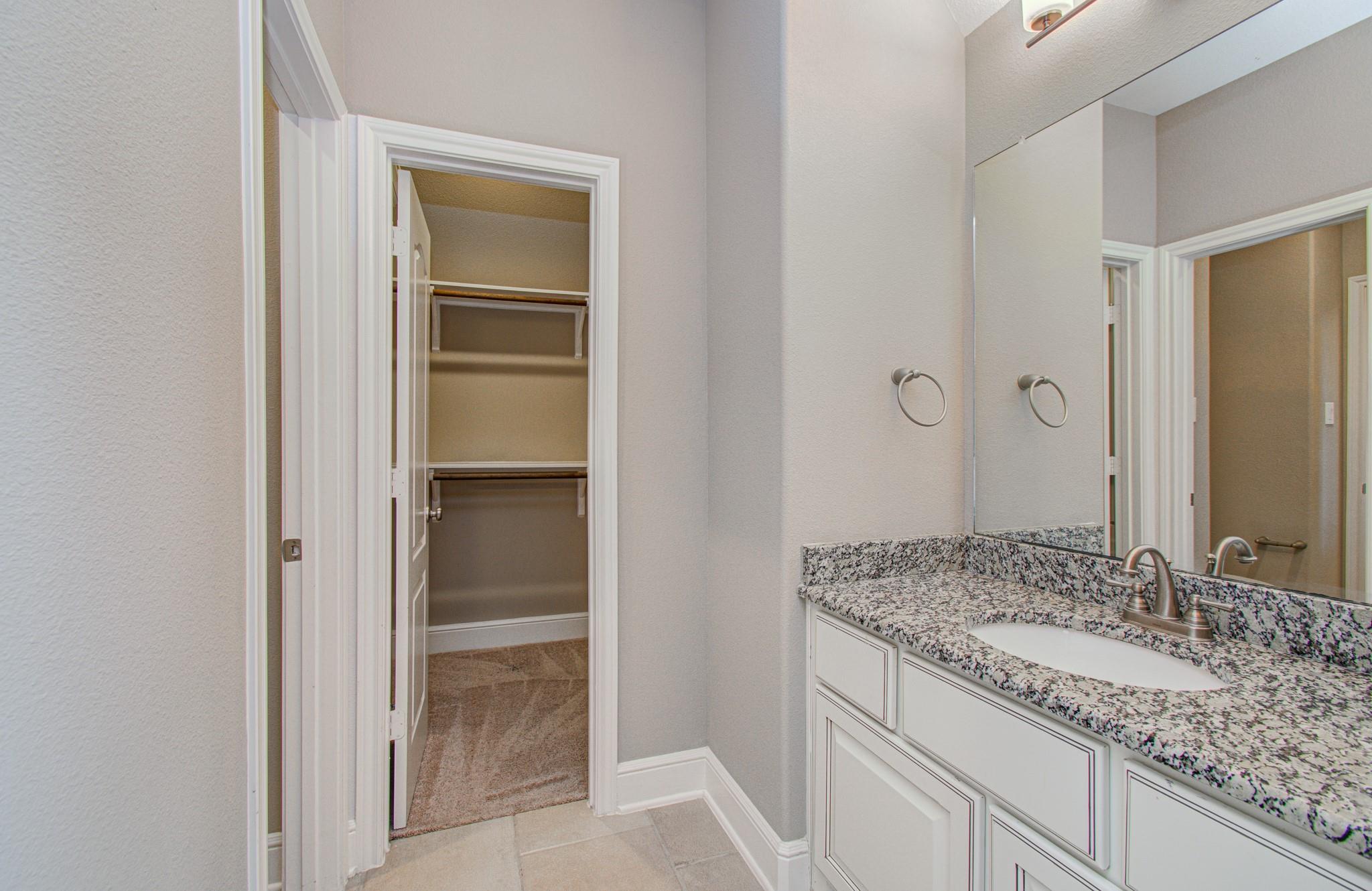 2726 Kingston Bluff Lane