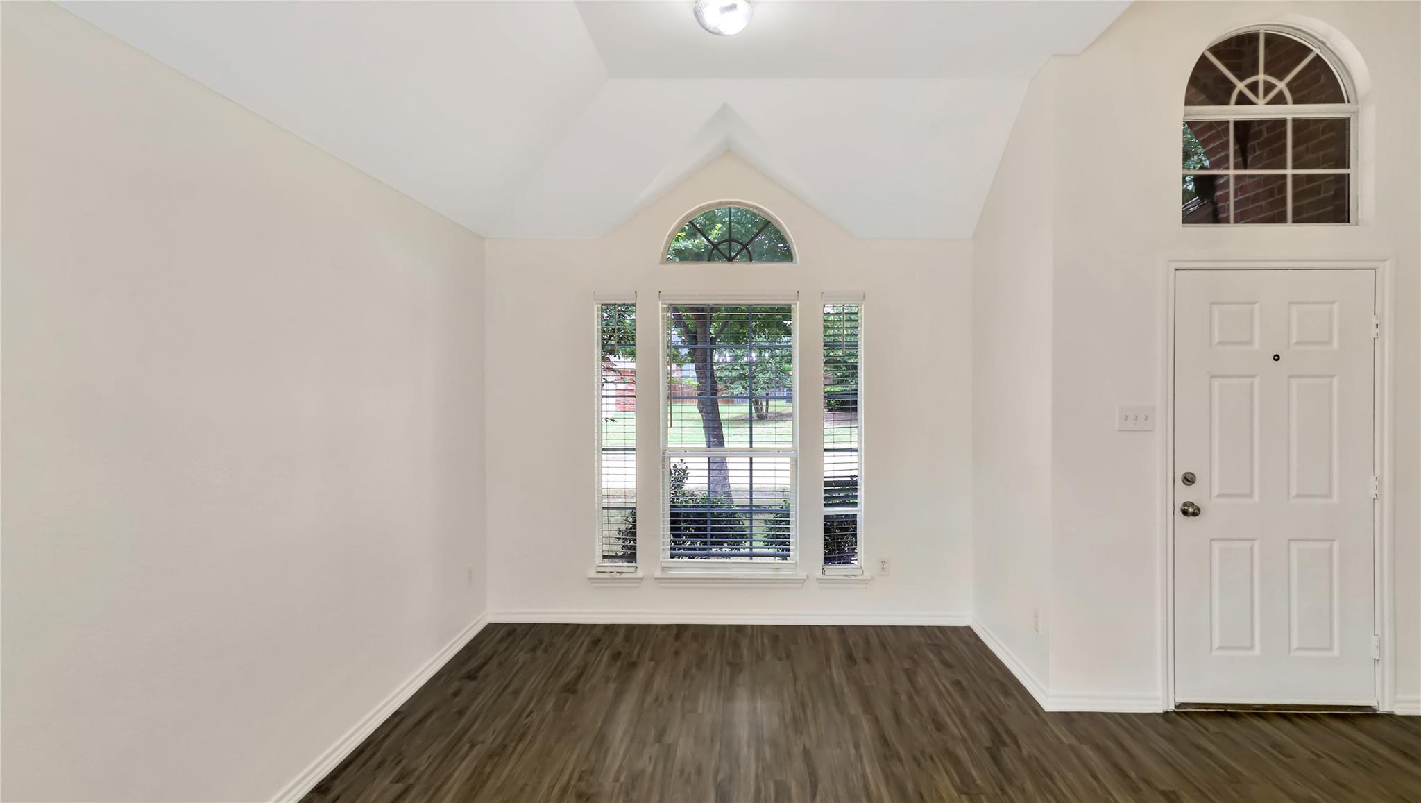 1106 Eastbrook Drive