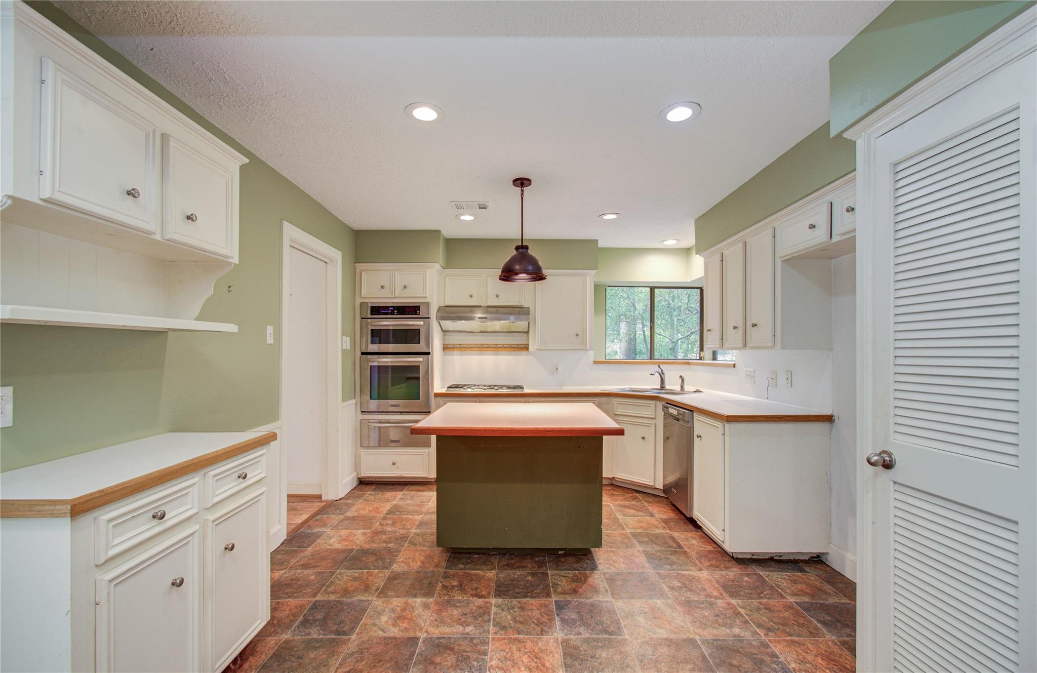 10715 E Timberwagon Circle