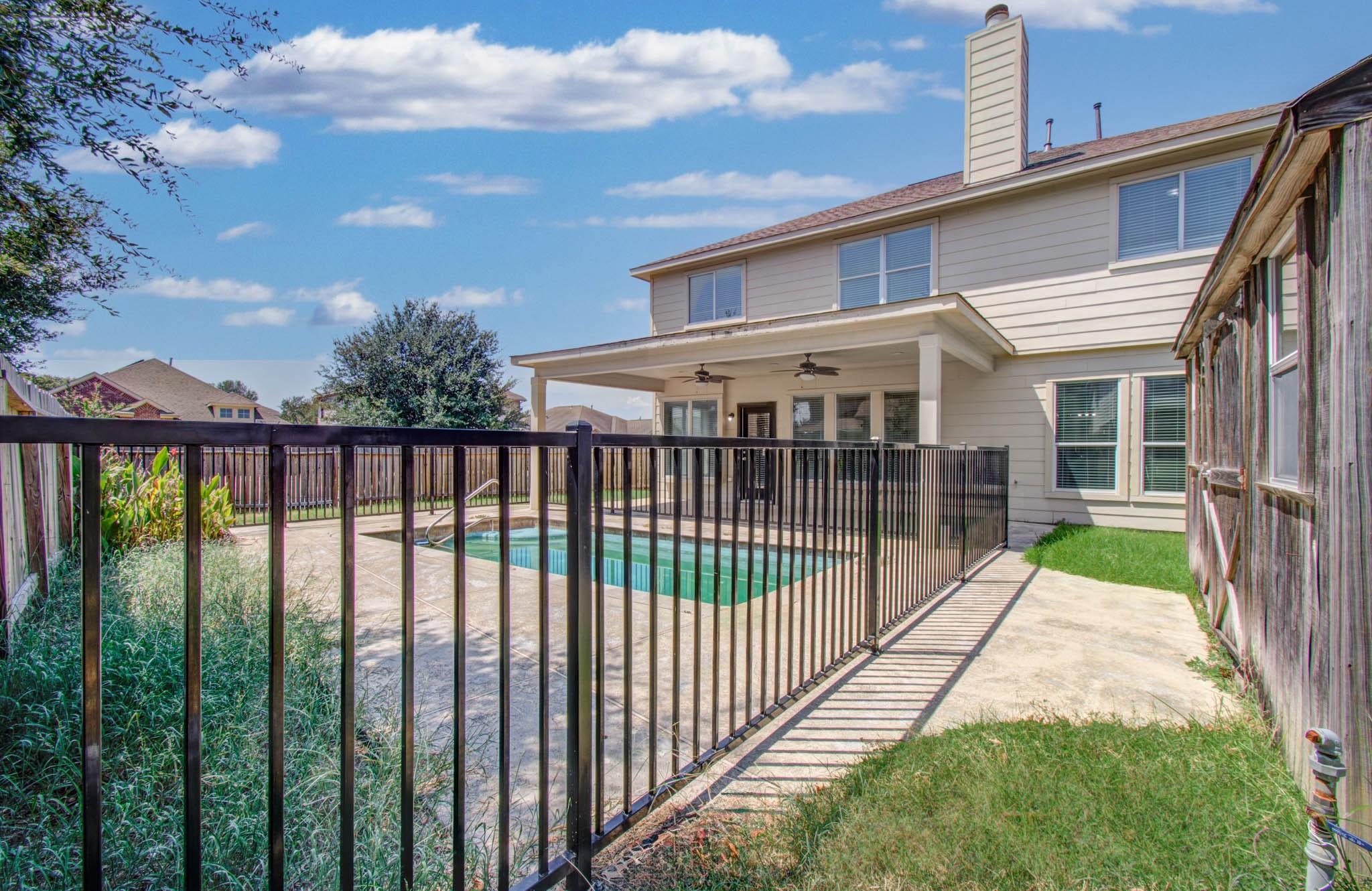 6715 Starcroft Court