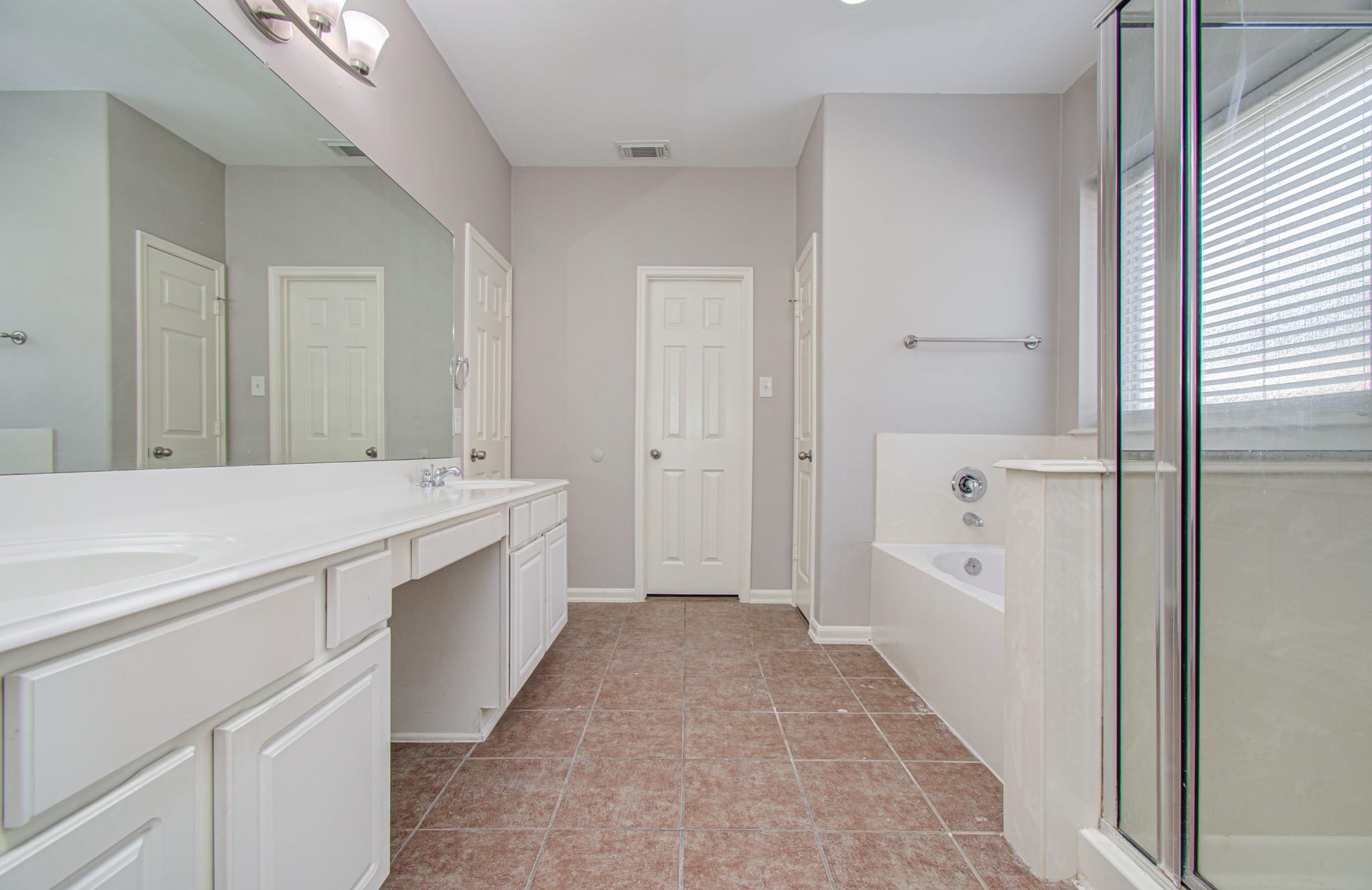 6715 Starcroft Court