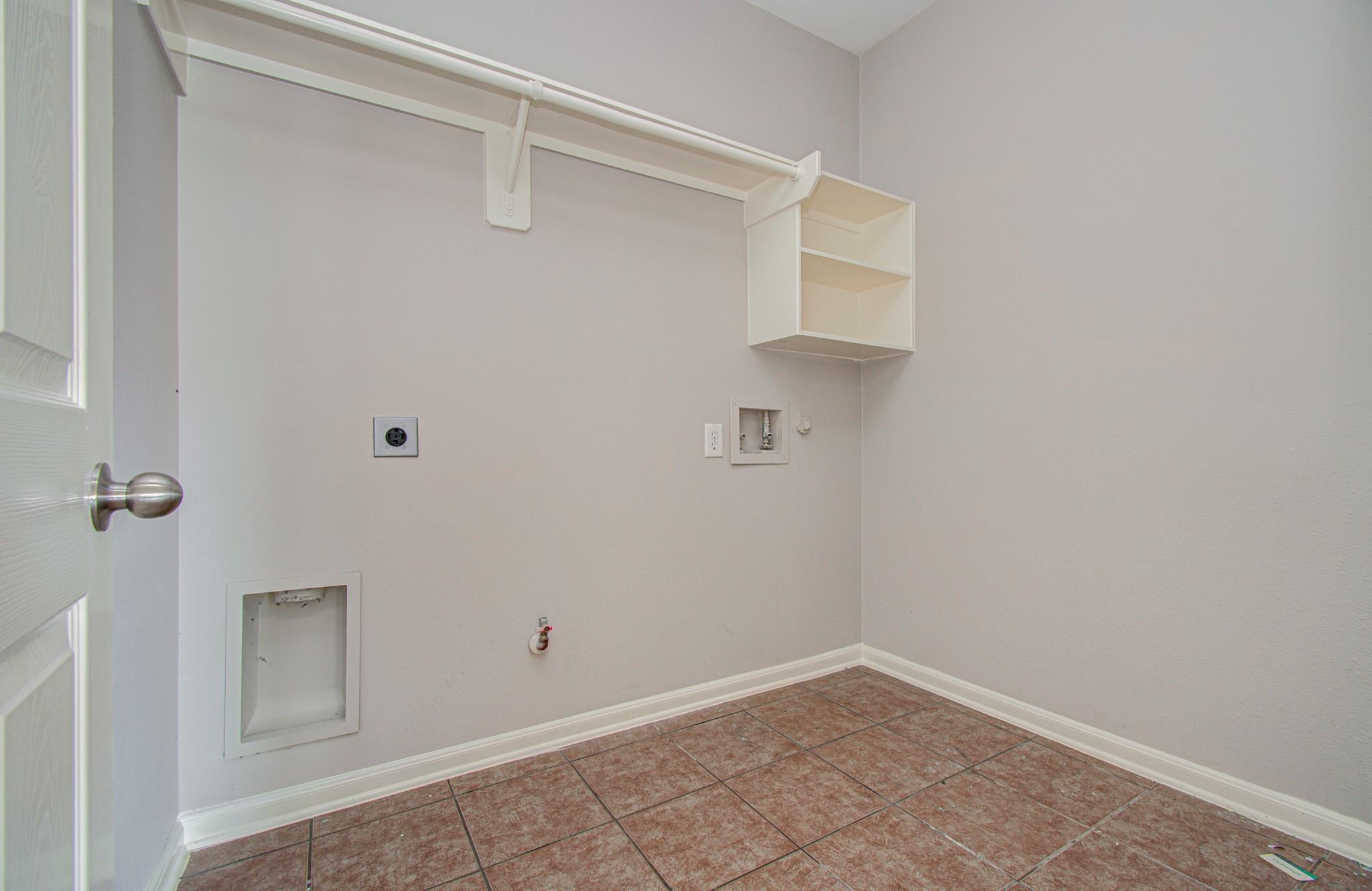 6715 Starcroft Court