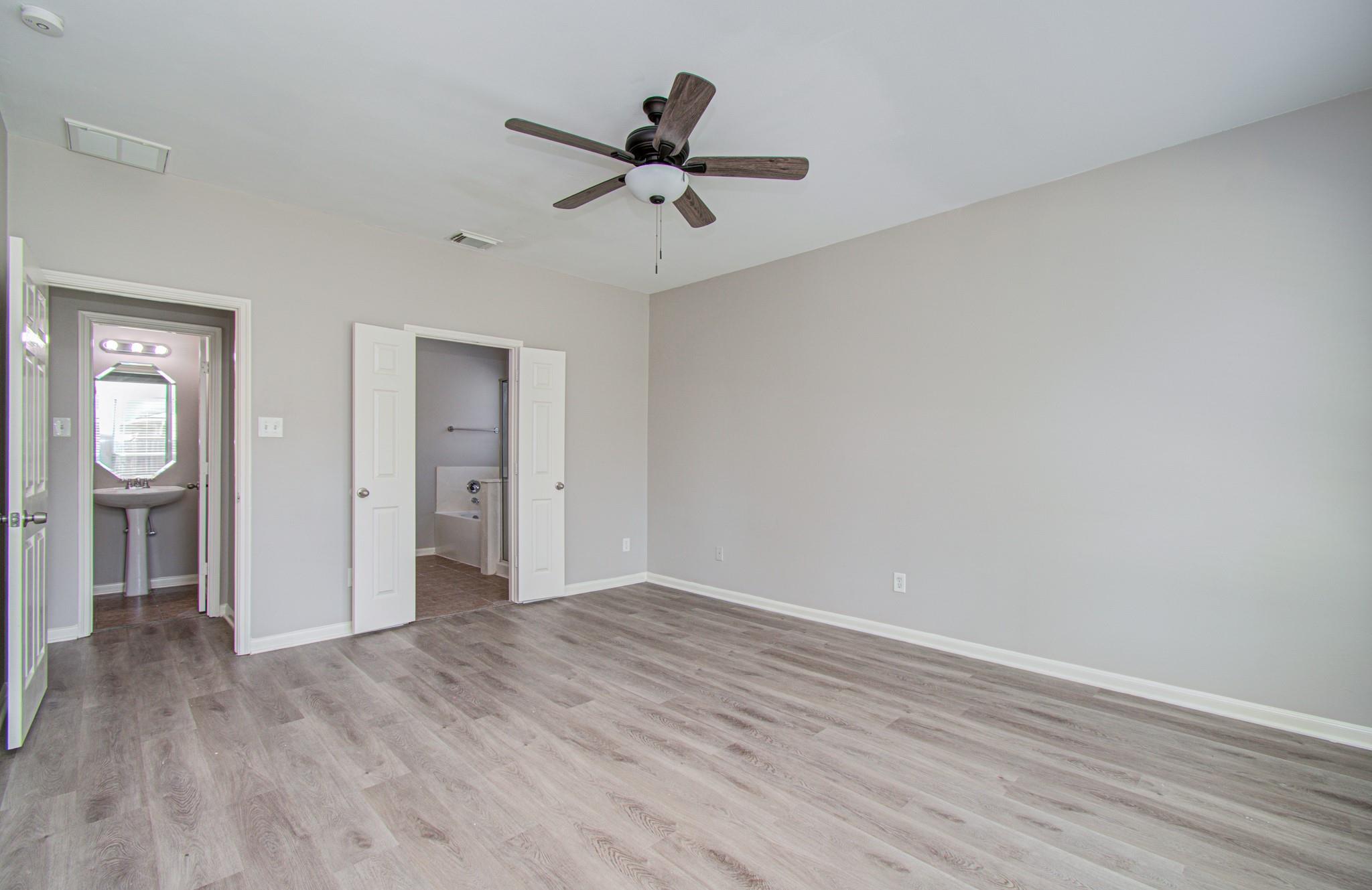 6715 Starcroft Court