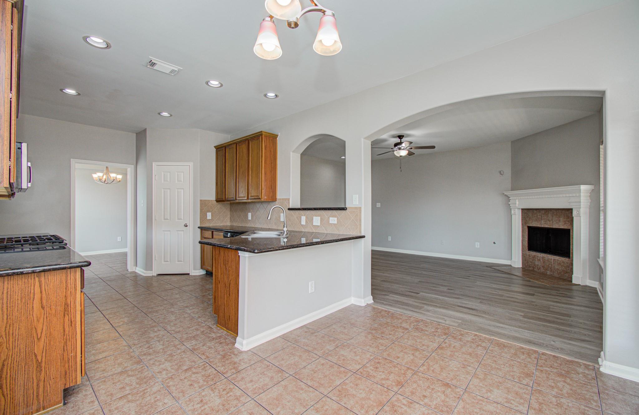 6715 Starcroft Court