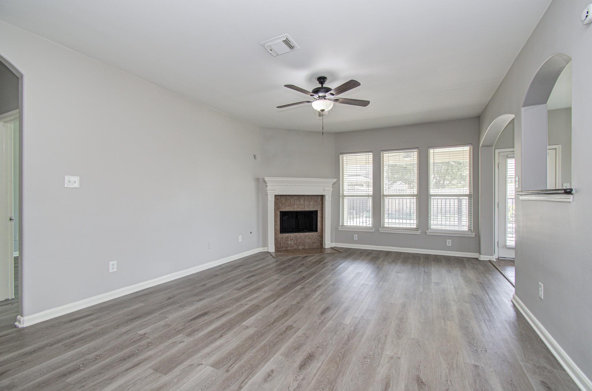 6715 Starcroft Court