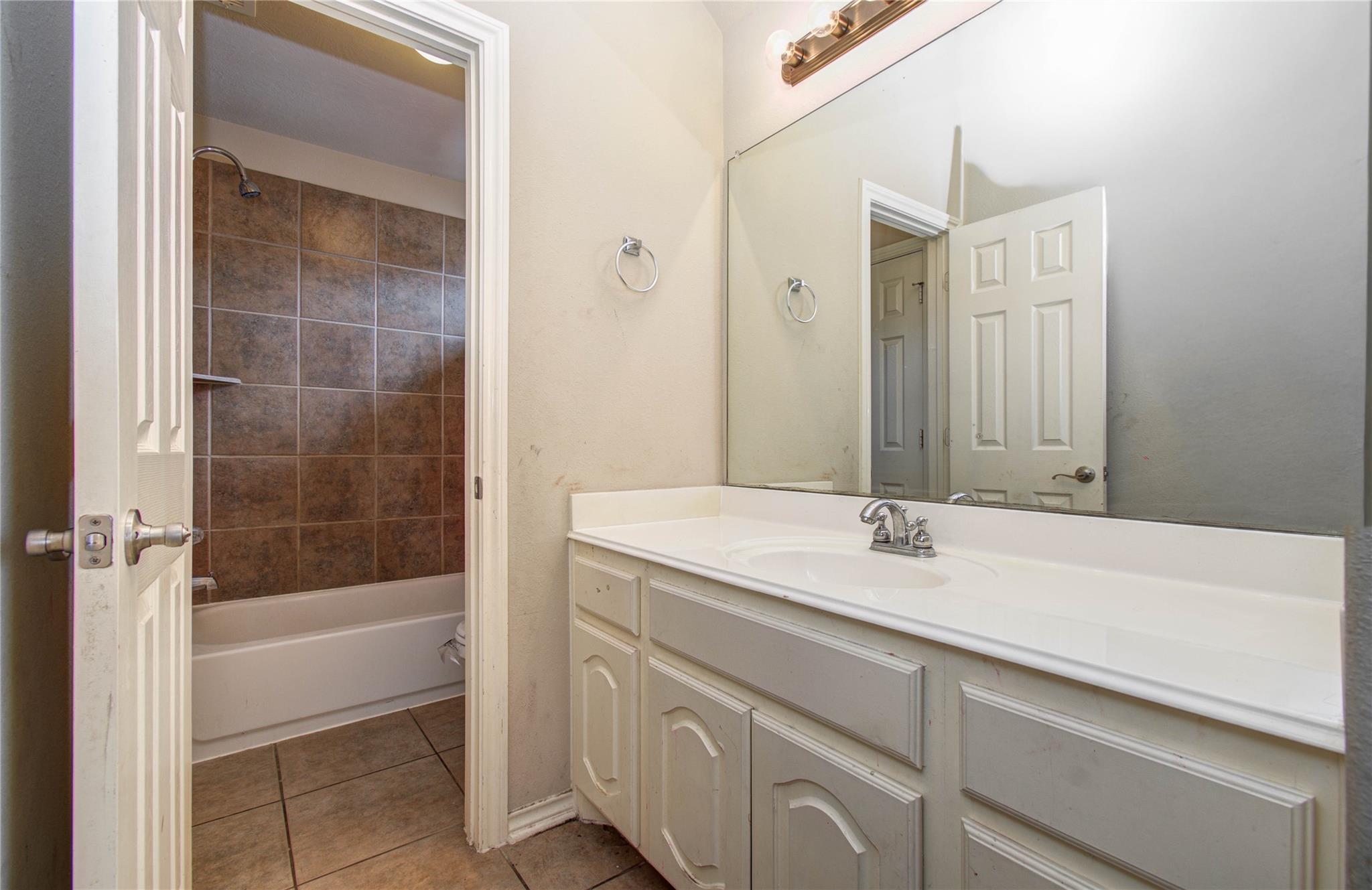 20318 Horseshoe Canyon Drive